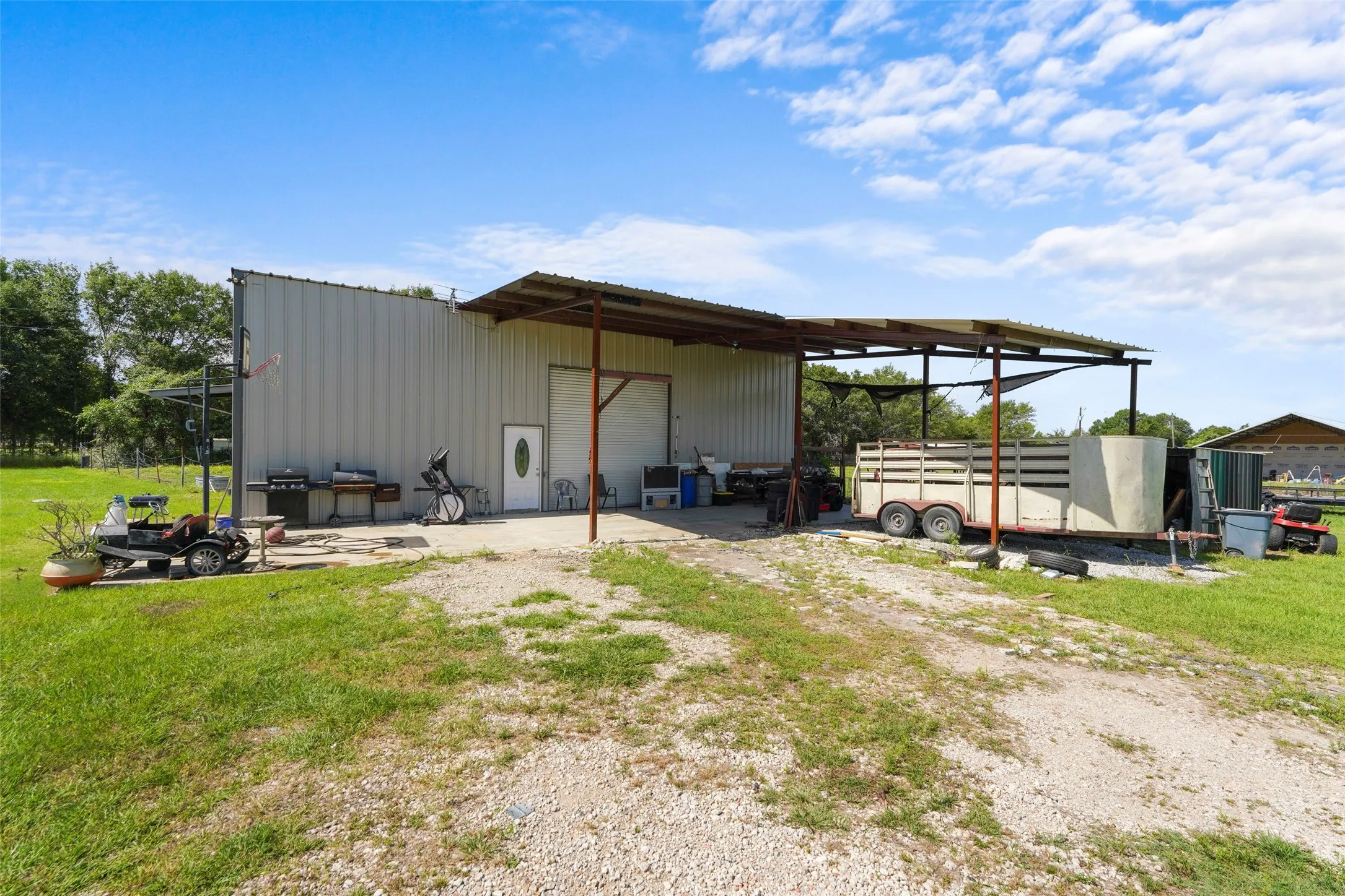Single Family Residence For Sale in Kaufman County , 17034 Cr-4064, Kemp, Texas 75143, 4 Bedroom, 5 Bathroom, 2 Garage spaces, 3,954 Sqft, built in 2022, mls#21269506, Real Estate Agent in Kemp, Homes For Sale in Kaufman county, Homes For Sale in Kemp, Realtor in Kemp Texas, Real Estate Brokerage Independent Realty Texas, Luminita Cordes Realtor
