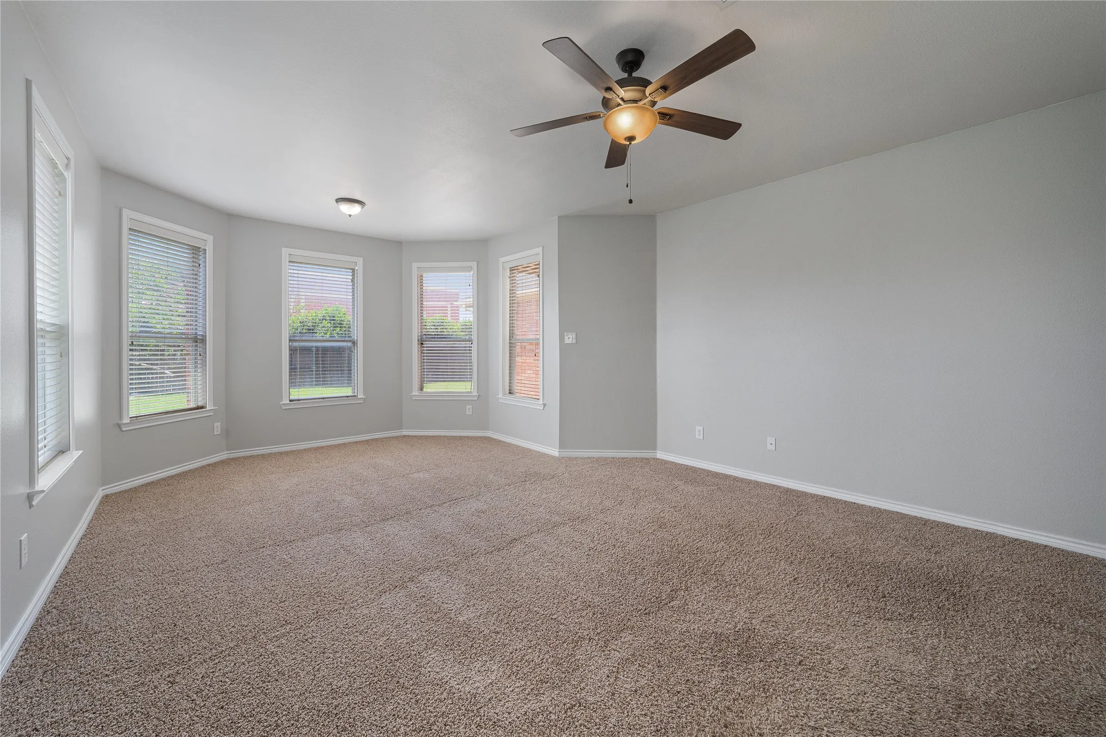 Single Family Residence For Sale in Collin County , 280 Dave Trail, Prosper, Texas 75078, 4 Bedroom, 4 Bathroom, 2 Garage spaces, 3,930 Sqft, built in 2006, mls#21267992, Real Estate Agent in Prosper, Homes For Sale in Collin county, Homes For Sale in Prosper, Realtor in Prosper Texas, Real Estate Brokerage Independent Realty Texas, Luminita Cordes Realtor