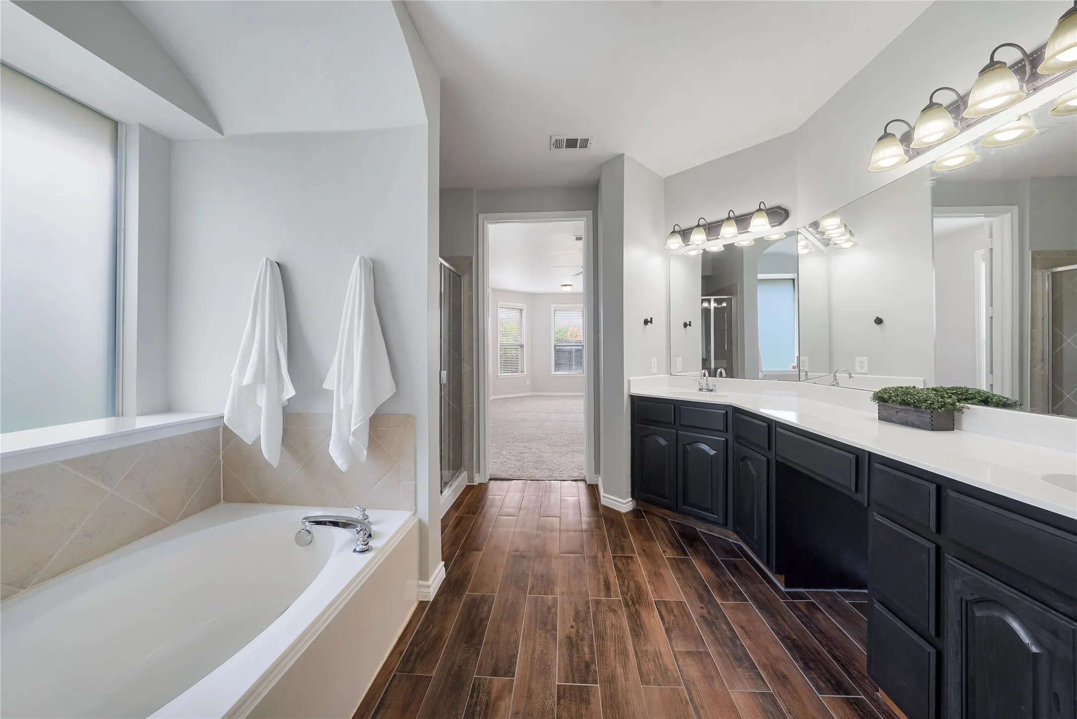 Single Family Residence For Sale in Collin County , 280 Dave Trail, Prosper, Texas 75078, 4 Bedroom, 4 Bathroom, 2 Garage spaces, 3,930 Sqft, built in 2006, mls#21267992, Real Estate Agent in Prosper, Homes For Sale in Collin county, Homes For Sale in Prosper, Realtor in Prosper Texas, Real Estate Brokerage Independent Realty Texas, Luminita Cordes Realtor