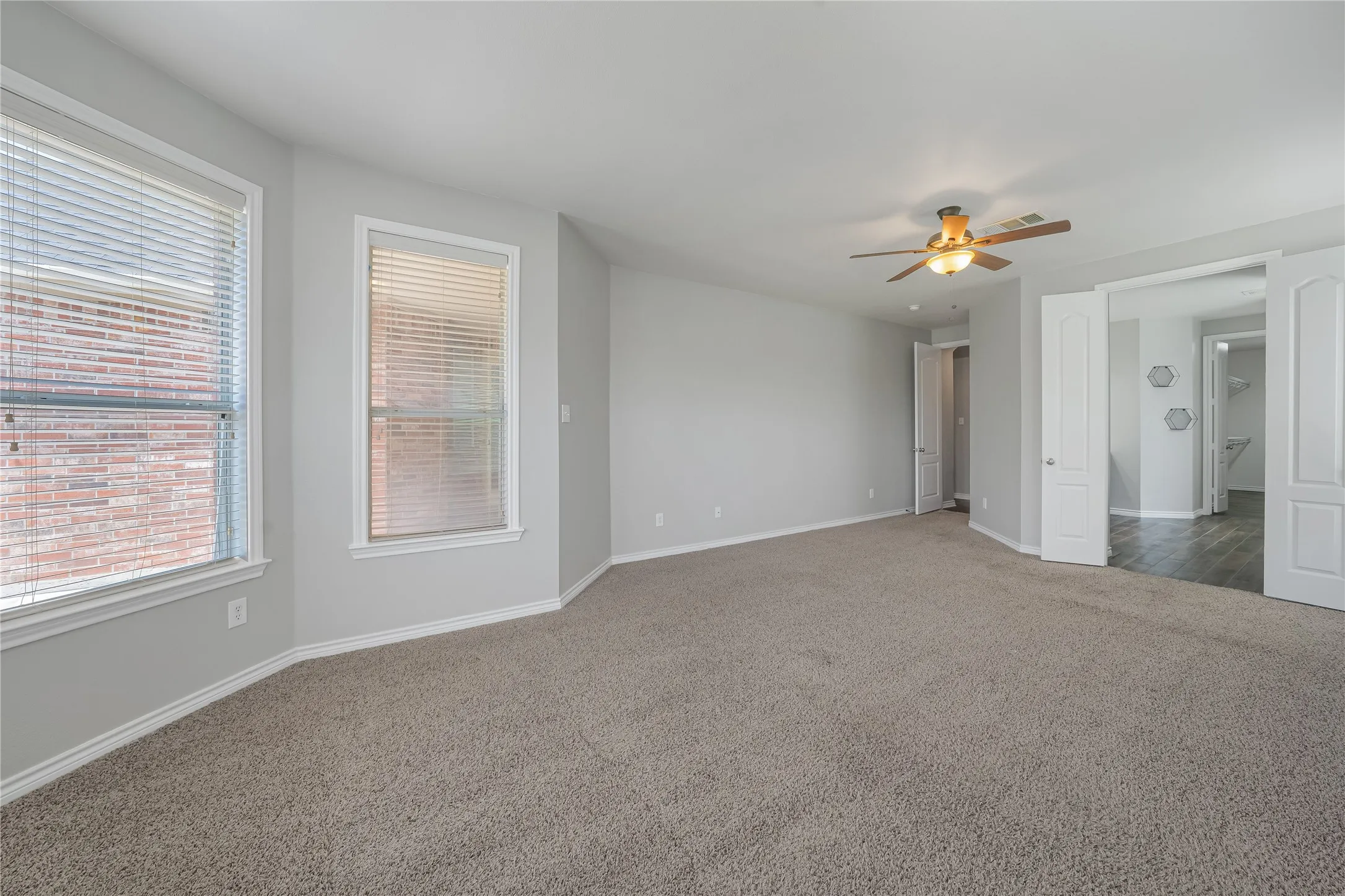 Single Family Residence For Sale in Collin County , 280 Dave Trail, Prosper, Texas 75078, 4 Bedroom, 4 Bathroom, 2 Garage spaces, 3,930 Sqft, built in 2006, mls#21267992, Real Estate Agent in Prosper, Homes For Sale in Collin county, Homes For Sale in Prosper, Realtor in Prosper Texas, Real Estate Brokerage Independent Realty Texas, Luminita Cordes Realtor