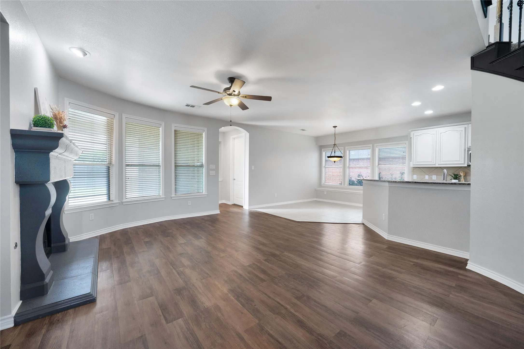 Single Family Residence For Sale in Collin County , 280 Dave Trail, Prosper, Texas 75078, 4 Bedroom, 4 Bathroom, 2 Garage spaces, 3,930 Sqft, built in 2006, mls#21267992, Real Estate Agent in Prosper, Homes For Sale in Collin county, Homes For Sale in Prosper, Realtor in Prosper Texas, Real Estate Brokerage Independent Realty Texas, Luminita Cordes Realtor