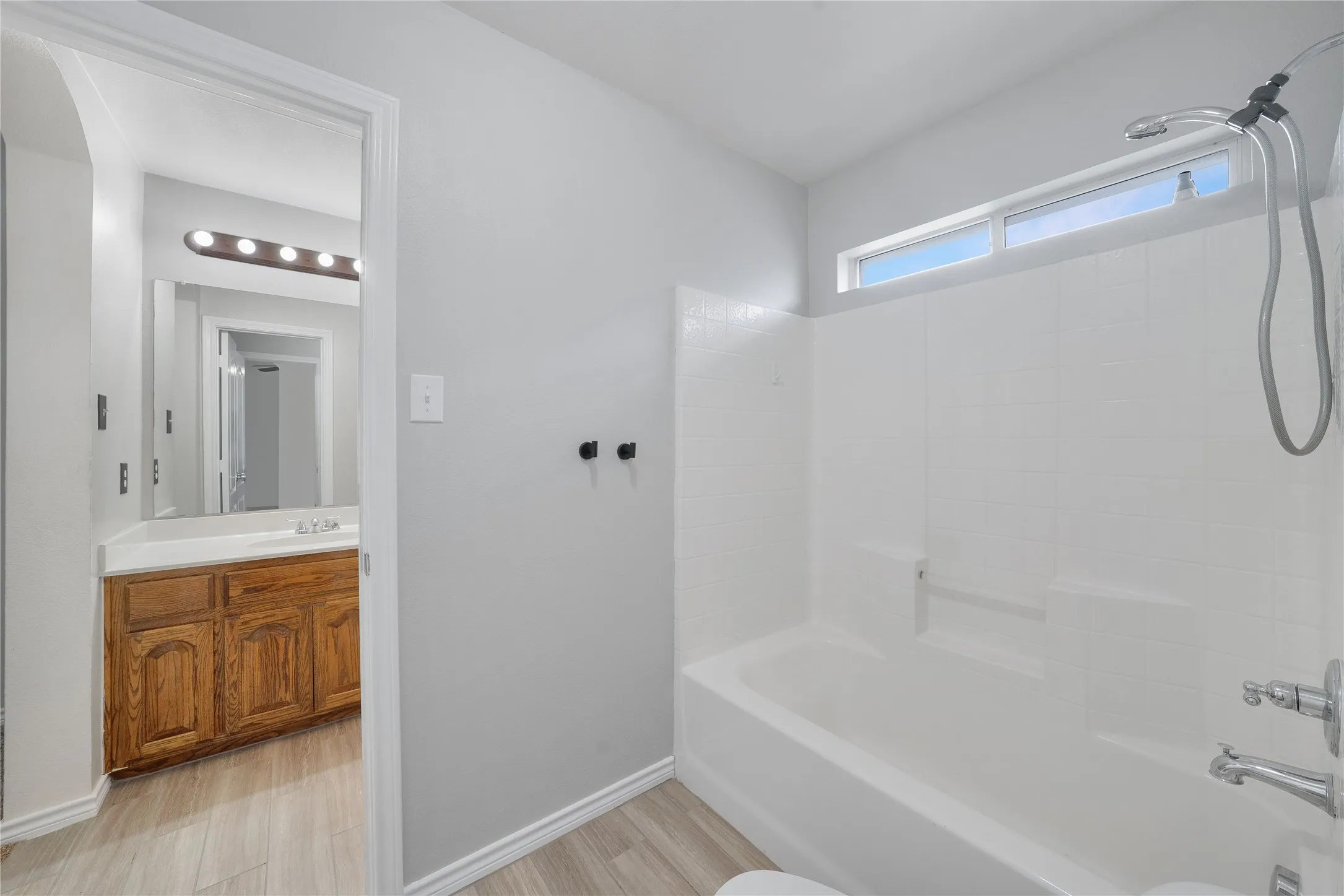 Single Family Residence For Sale in Collin County , 280 Dave Trail, Prosper, Texas 75078, 4 Bedroom, 4 Bathroom, 2 Garage spaces, 3,930 Sqft, built in 2006, mls#21267992, Real Estate Agent in Prosper, Homes For Sale in Collin county, Homes For Sale in Prosper, Realtor in Prosper Texas, Real Estate Brokerage Independent Realty Texas, Luminita Cordes Realtor