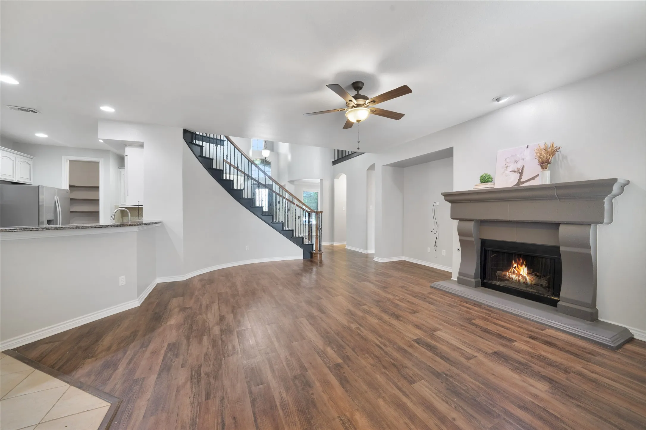 Single Family Residence For Sale in Collin County , 280 Dave Trail, Prosper, Texas 75078, 4 Bedroom, 4 Bathroom, 2 Garage spaces, 3,930 Sqft, built in 2006, mls#21267992, Real Estate Agent in Prosper, Homes For Sale in Collin county, Homes For Sale in Prosper, Realtor in Prosper Texas, Real Estate Brokerage Independent Realty Texas, Luminita Cordes Realtor