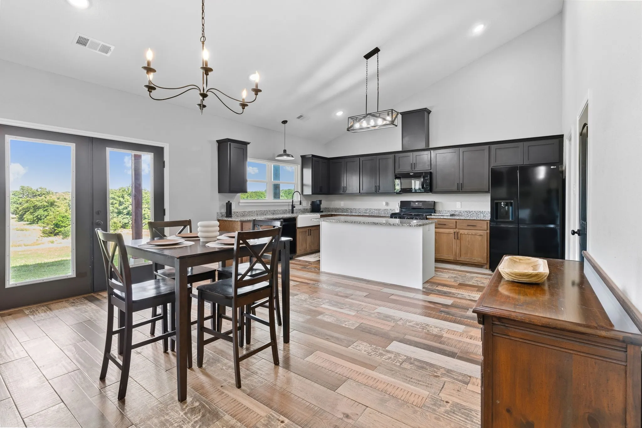 Single Family Residence For Sale in Montague County , 688 Sandstone Court, Sunset, Texas 76270, 4 Bedroom, 2 Bathroom, 2 Garage spaces, 1,992 Sqft, built in 2022, mls#21266984, Real Estate Agent in Sunset, Homes For Sale in Montague county, Homes For Sale in Sunset, Realtor in Sunset Texas, Real Estate Brokerage Independent Realty Texas, Luminita Cordes Realtor