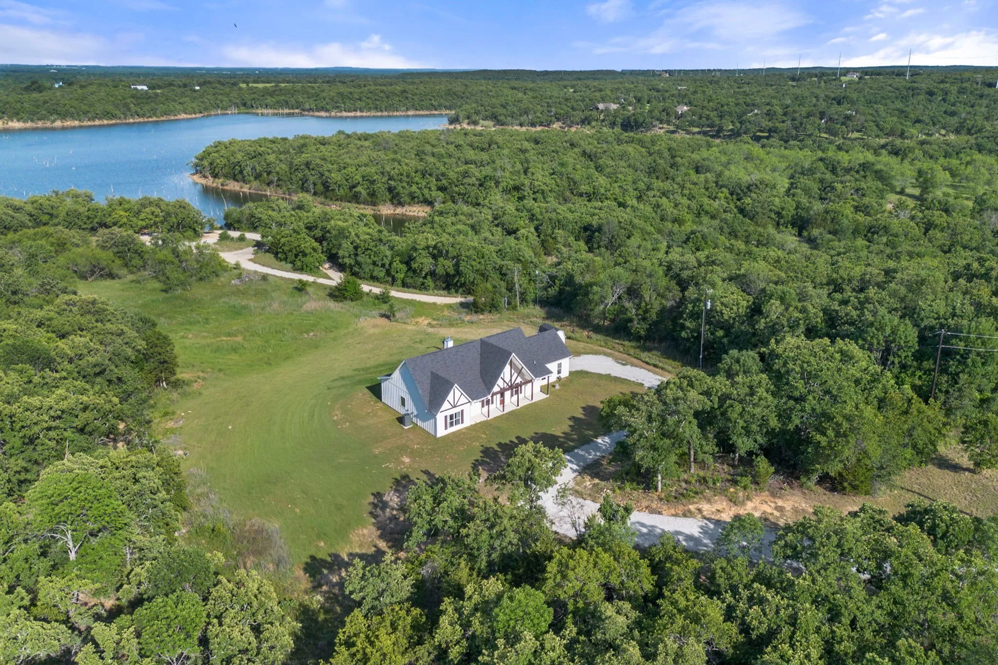 Single Family Residence For Sale in Montague County , 688 Sandstone Court, Sunset, Texas 76270, 4 Bedroom, 2 Bathroom, 2 Garage spaces, 1,992 Sqft, built in 2022, mls#21266984, Real Estate Agent in Sunset, Homes For Sale in Montague county, Homes For Sale in Sunset, Realtor in Sunset Texas, Real Estate Brokerage Independent Realty Texas, Luminita Cordes Realtor