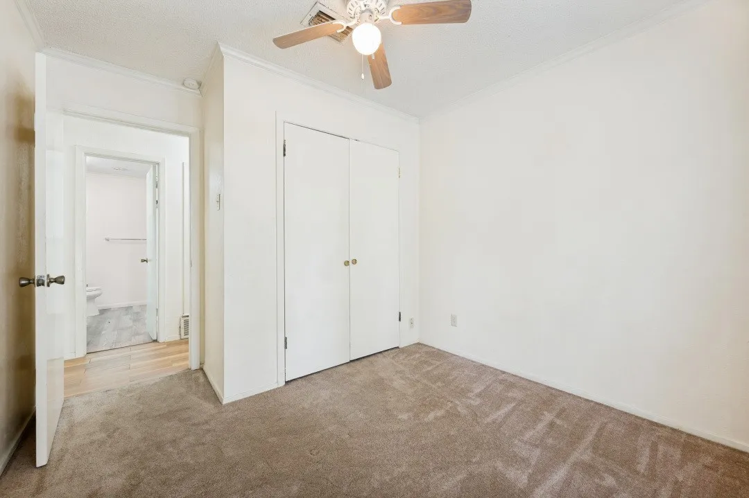 Single Family Residence For Sale in Dallas County , 3544 Esplendor Avenue, Irving, Texas 75062, 4 Bedroom, 3 Bathroom, 2 Garage spaces, 1,996 Sqft, built in 1970, Price $398,000, mls#21268011, Real Estate Agent in Irving, Homes For Sale in Dallas county, Homes For Sale in Irving, Realtor in Irving Texas, Real Estate Brokerage Independent Realty Texas, Luminita Cordes Realtor