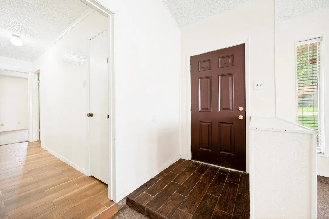 Single Family Residence For Sale in Dallas County , 3544 Esplendor Avenue, Irving, Texas 75062, 4 Bedroom, 3 Bathroom, 2 Garage spaces, 1,996 Sqft, built in 1970, Price $398,000, mls#21268011, Real Estate Agent in Irving, Homes For Sale in Dallas county, Homes For Sale in Irving, Realtor in Irving Texas, Real Estate Brokerage Independent Realty Texas, Luminita Cordes Realtor