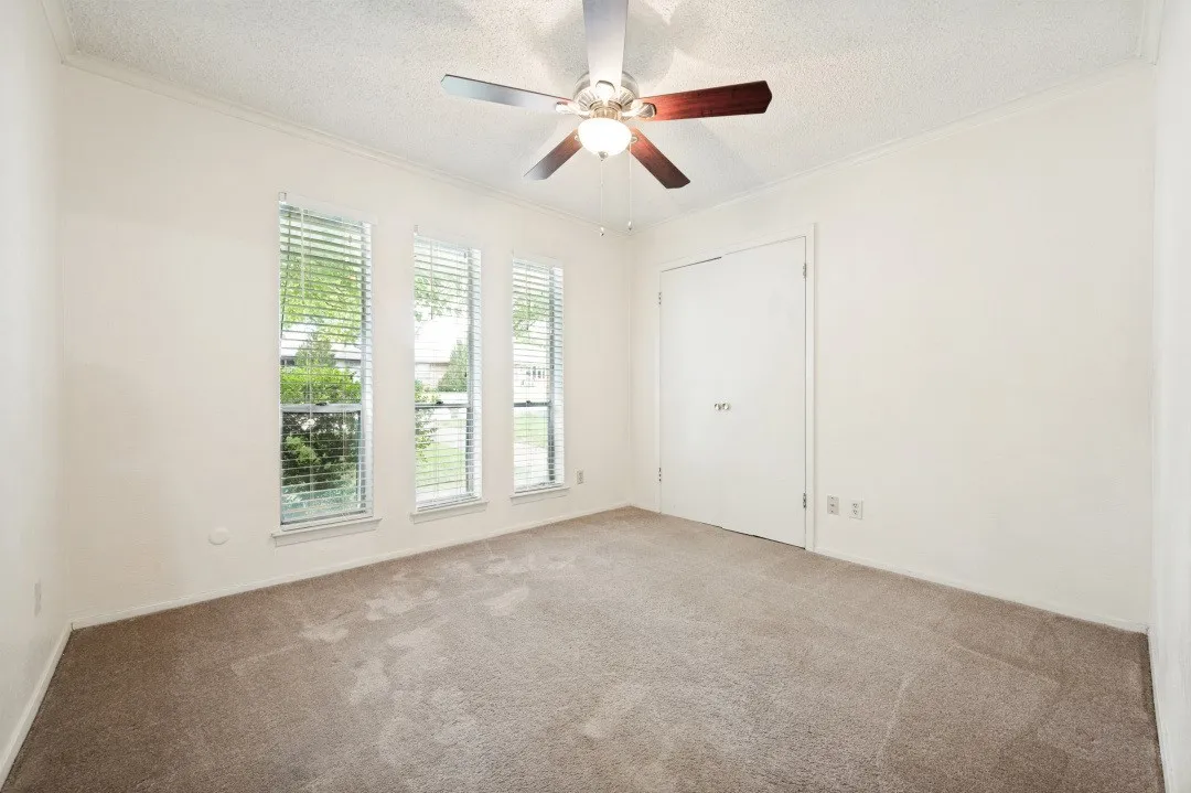 Single Family Residence For Sale in Dallas County , 3544 Esplendor Avenue, Irving, Texas 75062, 4 Bedroom, 3 Bathroom, 2 Garage spaces, 1,996 Sqft, built in 1970, Price $398,000, mls#21268011, Real Estate Agent in Irving, Homes For Sale in Dallas county, Homes For Sale in Irving, Realtor in Irving Texas, Real Estate Brokerage Independent Realty Texas, Luminita Cordes Realtor