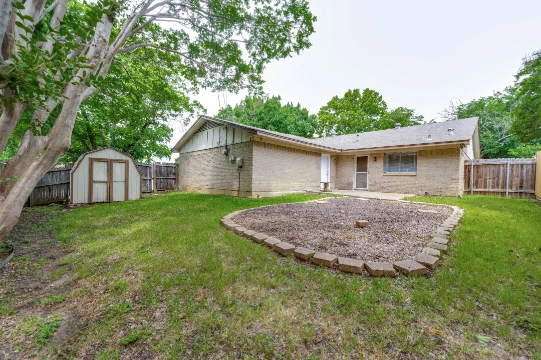Single Family Residence For Sale in Dallas County , 3544 Esplendor Avenue, Irving, Texas 75062, 4 Bedroom, 3 Bathroom, 2 Garage spaces, 1,996 Sqft, built in 1970, Price $398,000, mls#21268011, Real Estate Agent in Irving, Homes For Sale in Dallas county, Homes For Sale in Irving, Realtor in Irving Texas, Real Estate Brokerage Independent Realty Texas, Luminita Cordes Realtor
