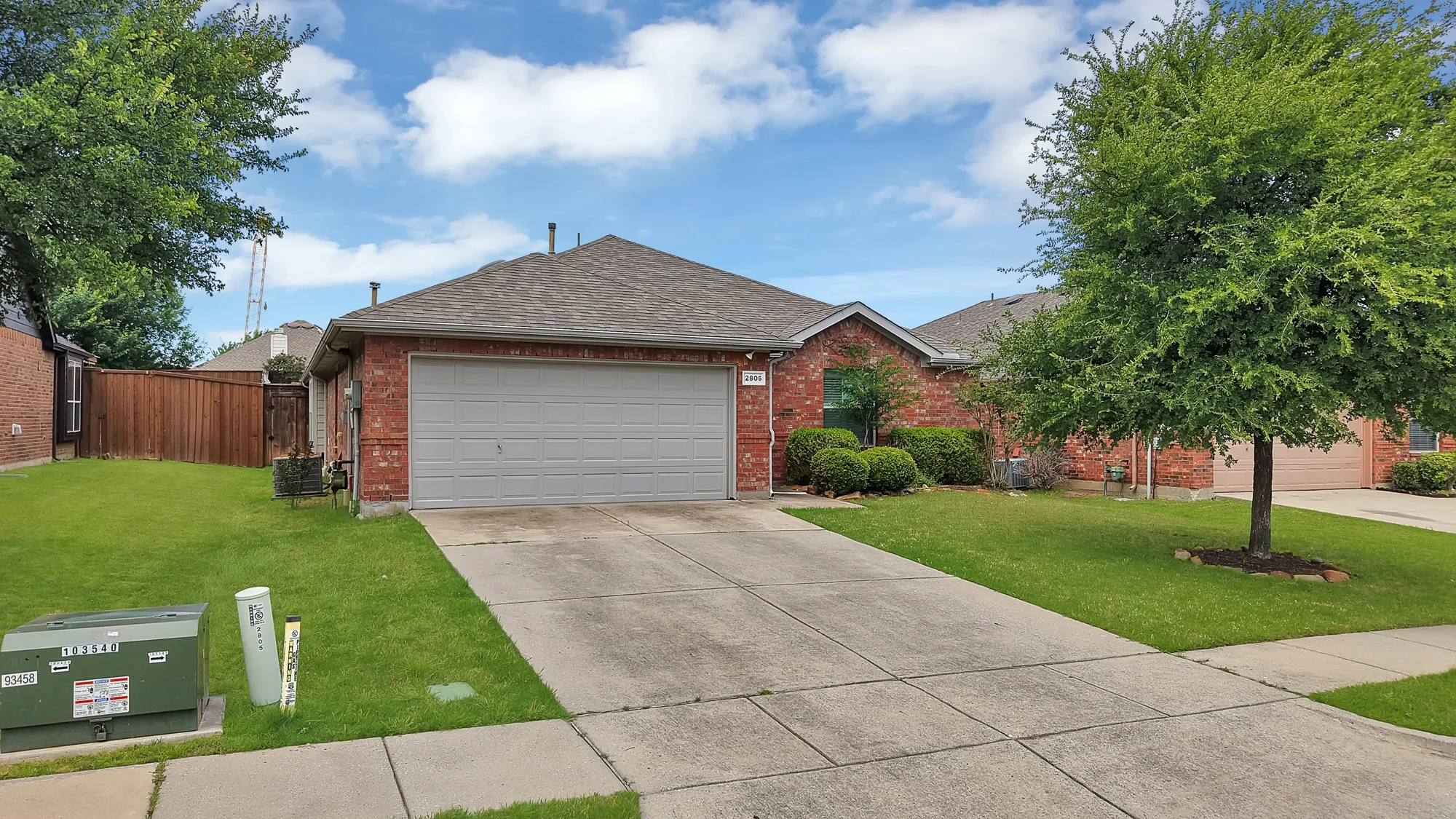 Single Family Residence For Sale in Denton County , 2805 Enchanted Eve Drive, Little Elm, Texas 75068, 4 Bedroom, 2 Bathroom, 2 Garage spaces, 1,980 Sqft, built in 2005, mls#21261445, Real Estate Agent in Little Elm, Homes For Sale in Denton county, Homes For Sale in Little Elm, Realtor in Little Elm Texas, Real Estate Brokerage Independent Realty Texas, Luminita Cordes Realtor
