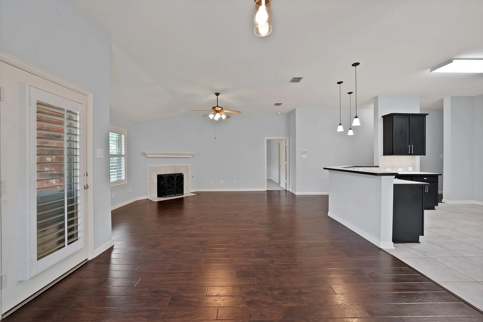Single Family Residence For Sale in Denton County , 2805 Enchanted Eve Drive, Little Elm, Texas 75068, 4 Bedroom, 2 Bathroom, 2 Garage spaces, 1,980 Sqft, built in 2005, mls#21261445, Real Estate Agent in Little Elm, Homes For Sale in Denton county, Homes For Sale in Little Elm, Realtor in Little Elm Texas, Real Estate Brokerage Independent Realty Texas, Luminita Cordes Realtor