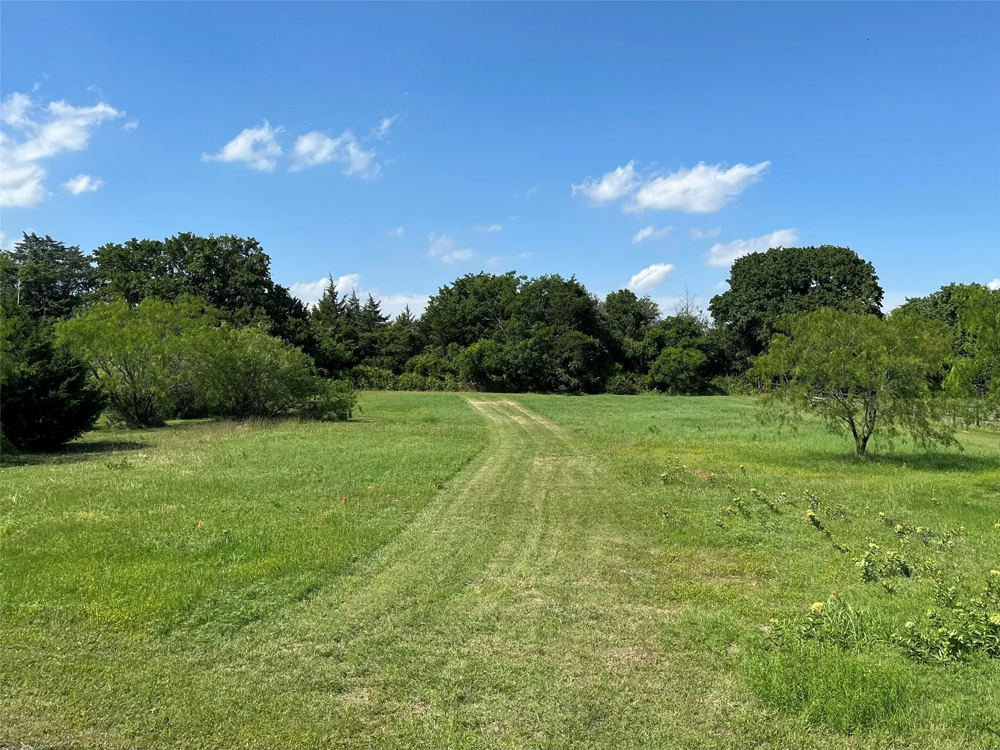 Improved Land For Sale in Denton County , 2200 Tipps Road, Cross Roads, Texas 76227, 0, 0, Garage spaces, 0 Sqft, built in 1947, mls#21269549, Real Estate Agent in Cross Roads, Homes For Sale in Denton county, Homes For Sale in Cross Roads, Realtor in Cross Roads Texas, Real Estate Brokerage Independent Realty Texas, Luminita Cordes Realtor