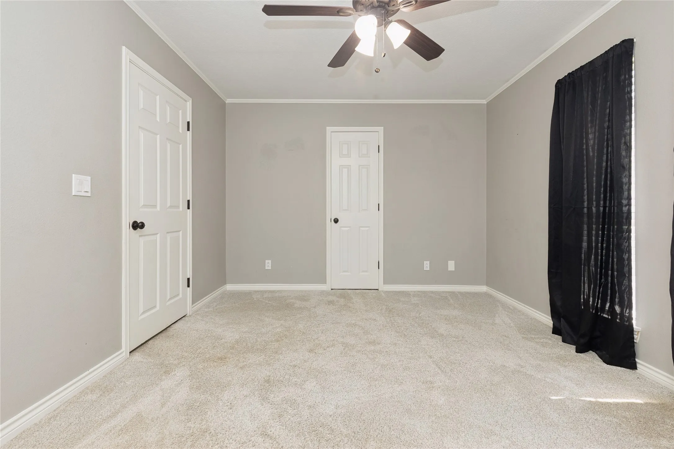 Single Family Residence For Sale in Bowie County , 111 Honeysuckle, New Boston, Texas 75570, 3 Bedroom, 2 Bathroom, 2 Garage spaces, 1,905 Sqft, built in 1994, mls#21269596, Real Estate Agent in New Boston, Homes For Sale in Bowie county, Homes For Sale in New Boston, Realtor in New Boston Texas, Real Estate Brokerage Independent Realty Texas, Luminita Cordes Realtor