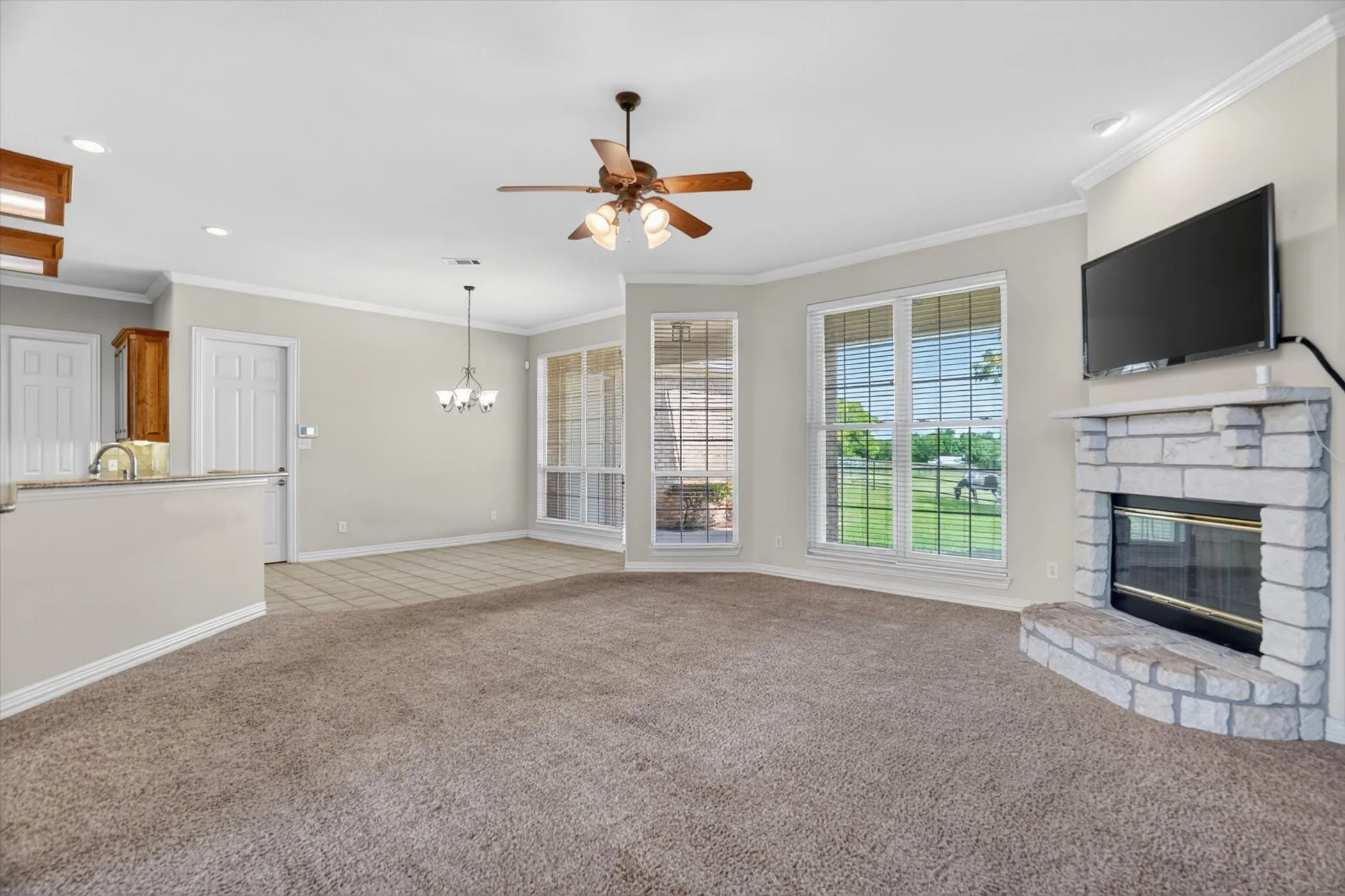 Single Family Residence For Sale in Parker County , 175 N Boyce Lane, Fort Worth, Texas 76108, 5 Bedroom, 4 Bathroom, 3 Garage spaces, 4,195 Sqft, built in 2001, mls#21269597, Real Estate Agent in Fort Worth, Homes For Sale in Parker county, Homes For Sale in Fort Worth, Realtor in Fort Worth Texas, Real Estate Brokerage Independent Realty Texas, Luminita Cordes Realtor