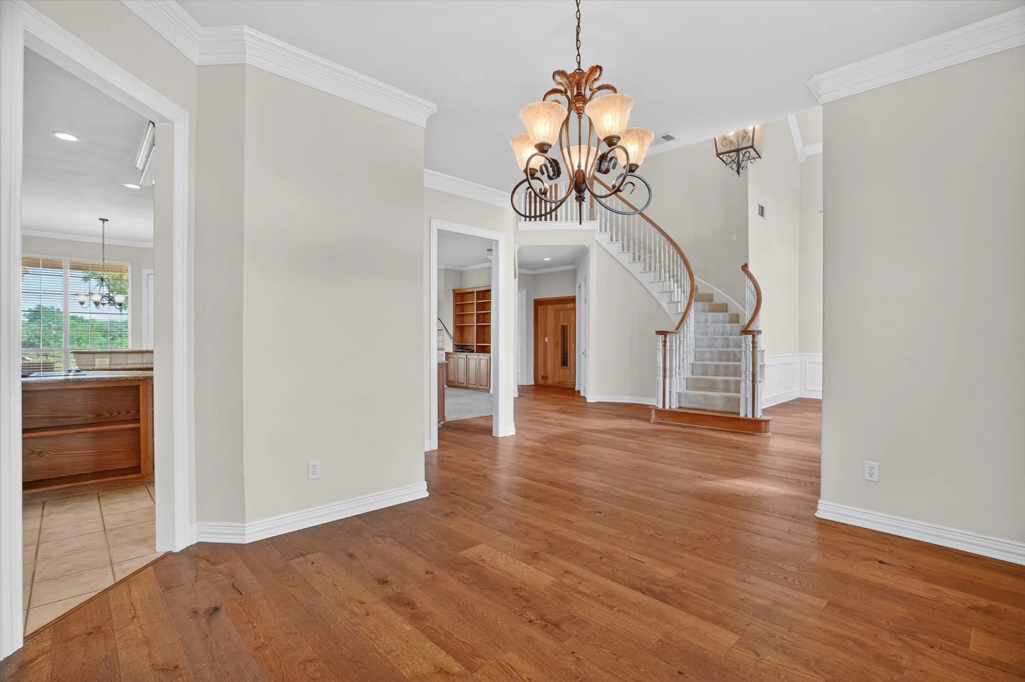 Single Family Residence For Sale in Parker County , 175 N Boyce Lane, Fort Worth, Texas 76108, 5 Bedroom, 4 Bathroom, 3 Garage spaces, 4,195 Sqft, built in 2001, mls#21269597, Real Estate Agent in Fort Worth, Homes For Sale in Parker county, Homes For Sale in Fort Worth, Realtor in Fort Worth Texas, Real Estate Brokerage Independent Realty Texas, Luminita Cordes Realtor