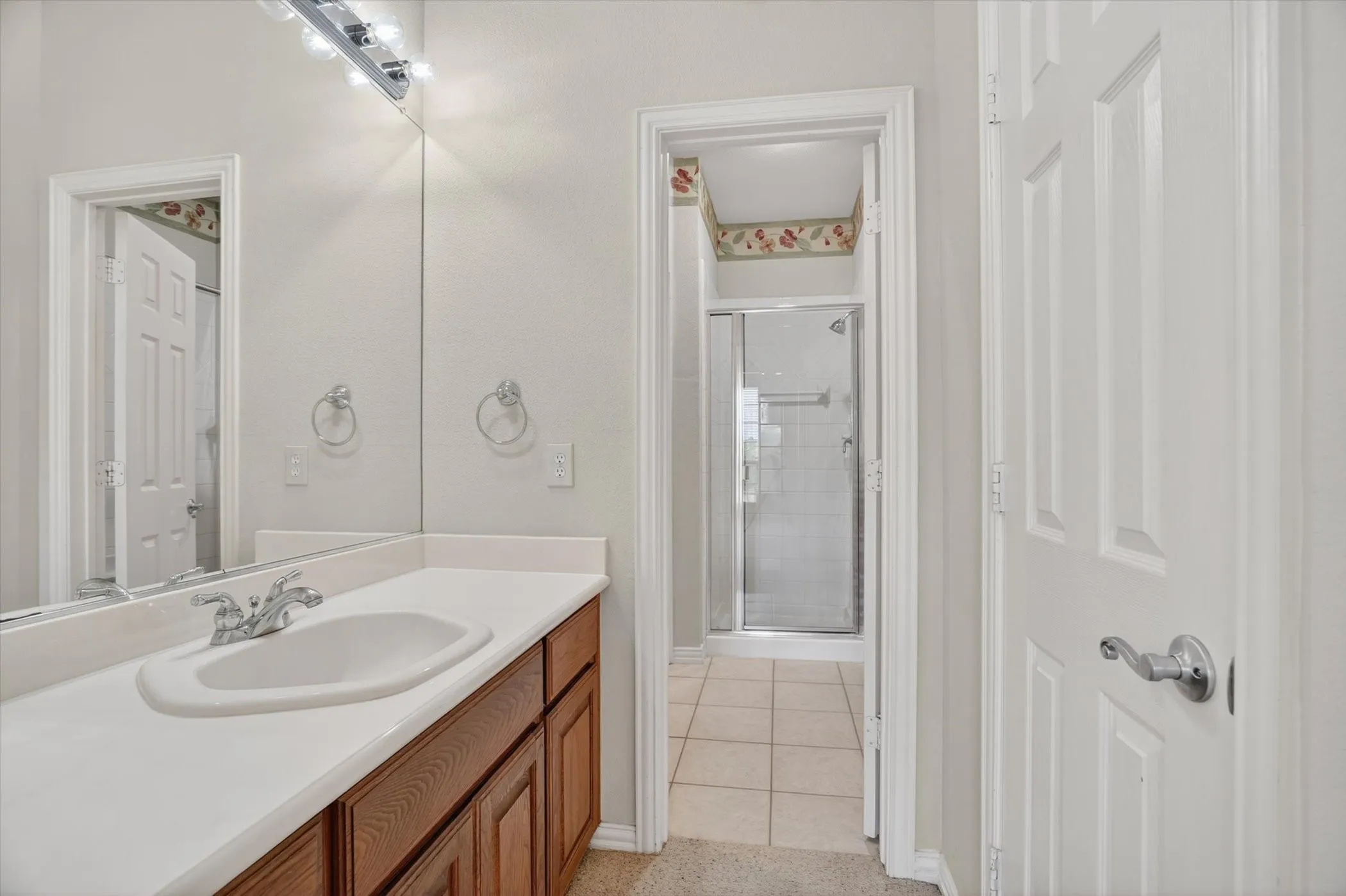 Single Family Residence For Sale in Parker County , 175 N Boyce Lane, Fort Worth, Texas 76108, 5 Bedroom, 4 Bathroom, 3 Garage spaces, 4,195 Sqft, built in 2001, mls#21269597, Real Estate Agent in Fort Worth, Homes For Sale in Parker county, Homes For Sale in Fort Worth, Realtor in Fort Worth Texas, Real Estate Brokerage Independent Realty Texas, Luminita Cordes Realtor