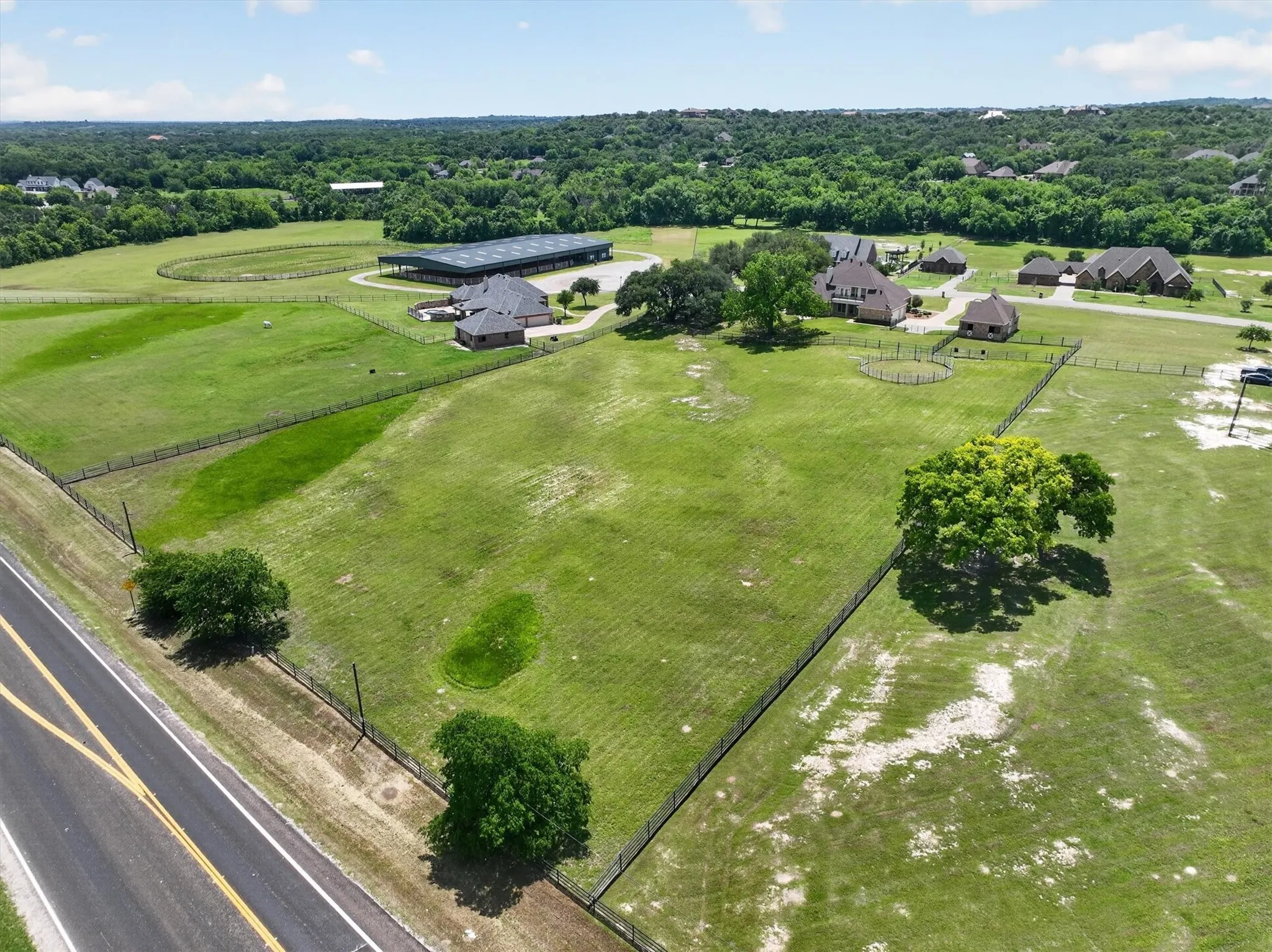 Single Family Residence For Sale in Parker County , 175 N Boyce Lane, Fort Worth, Texas 76108, 5 Bedroom, 4 Bathroom, 3 Garage spaces, 4,195 Sqft, built in 2001, mls#21269597, Real Estate Agent in Fort Worth, Homes For Sale in Parker county, Homes For Sale in Fort Worth, Realtor in Fort Worth Texas, Real Estate Brokerage Independent Realty Texas, Luminita Cordes Realtor