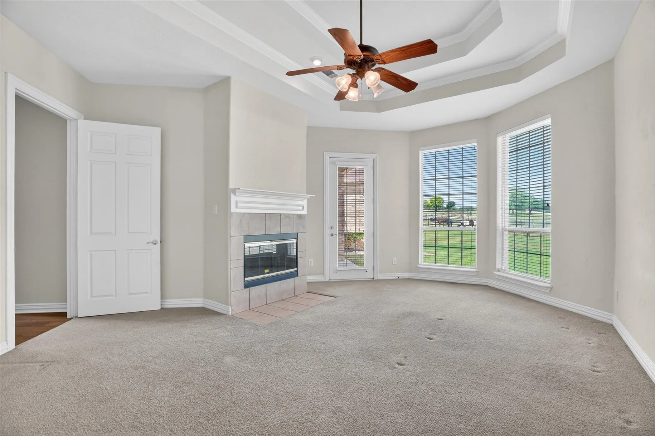 Single Family Residence For Sale in Parker County , 175 N Boyce Lane, Fort Worth, Texas 76108, 5 Bedroom, 4 Bathroom, 3 Garage spaces, 4,195 Sqft, built in 2001, mls#21269597, Real Estate Agent in Fort Worth, Homes For Sale in Parker county, Homes For Sale in Fort Worth, Realtor in Fort Worth Texas, Real Estate Brokerage Independent Realty Texas, Luminita Cordes Realtor