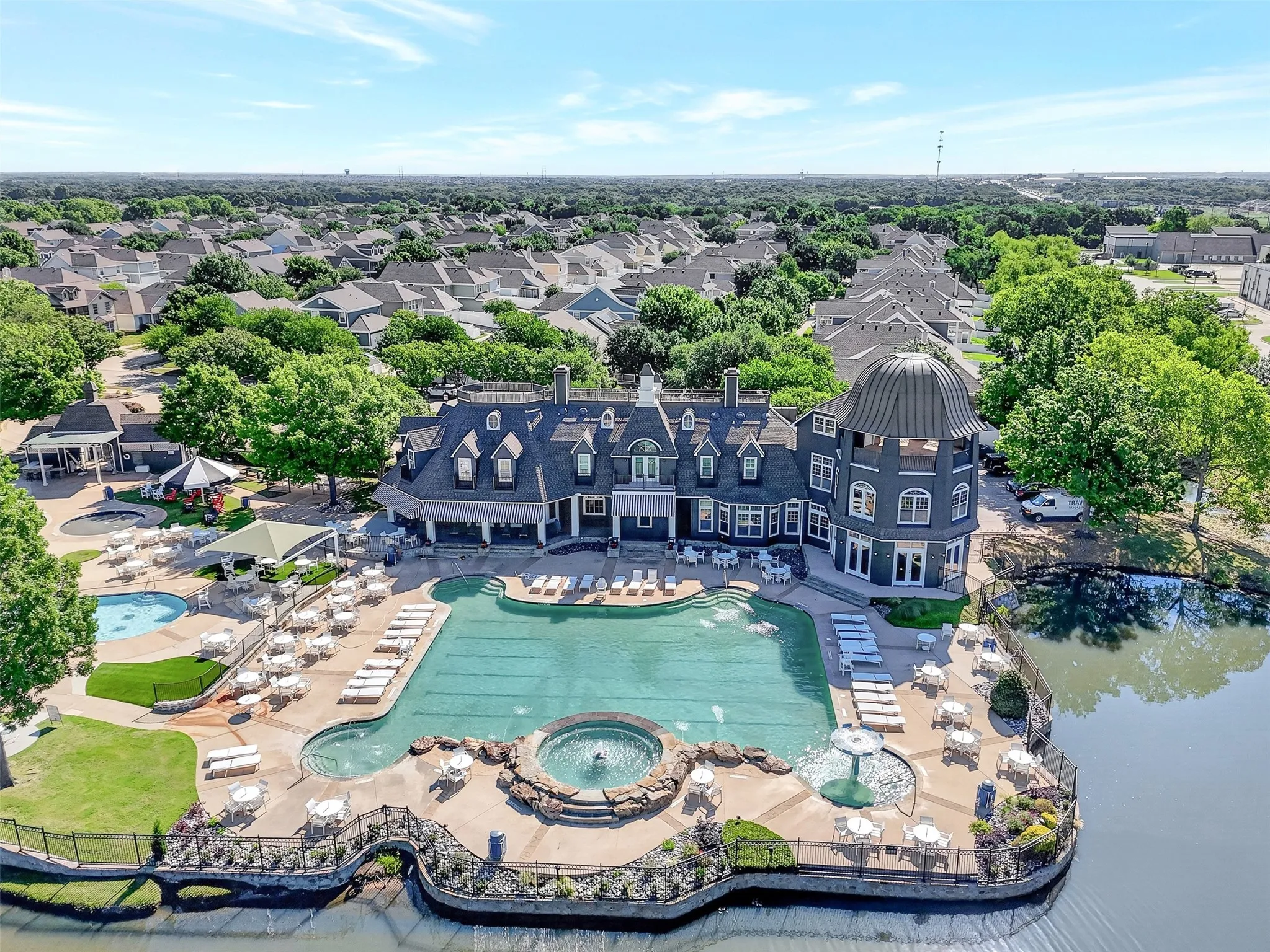 Single Family Residence For Sale in Denton County , 10337 Franklin Drive, Providence Village, Texas 76227, 3 Bedroom, 2 Bathroom, 1 Garage spaces, 1,032 Sqft, built in 2004, mls#21258773, Real Estate Agent in Providence Village, Homes For Sale in Denton county, Homes For Sale in Providence Village, Realtor in Providence Village Texas, Real Estate Brokerage Independent Realty Texas, Luminita Cordes Realtor
