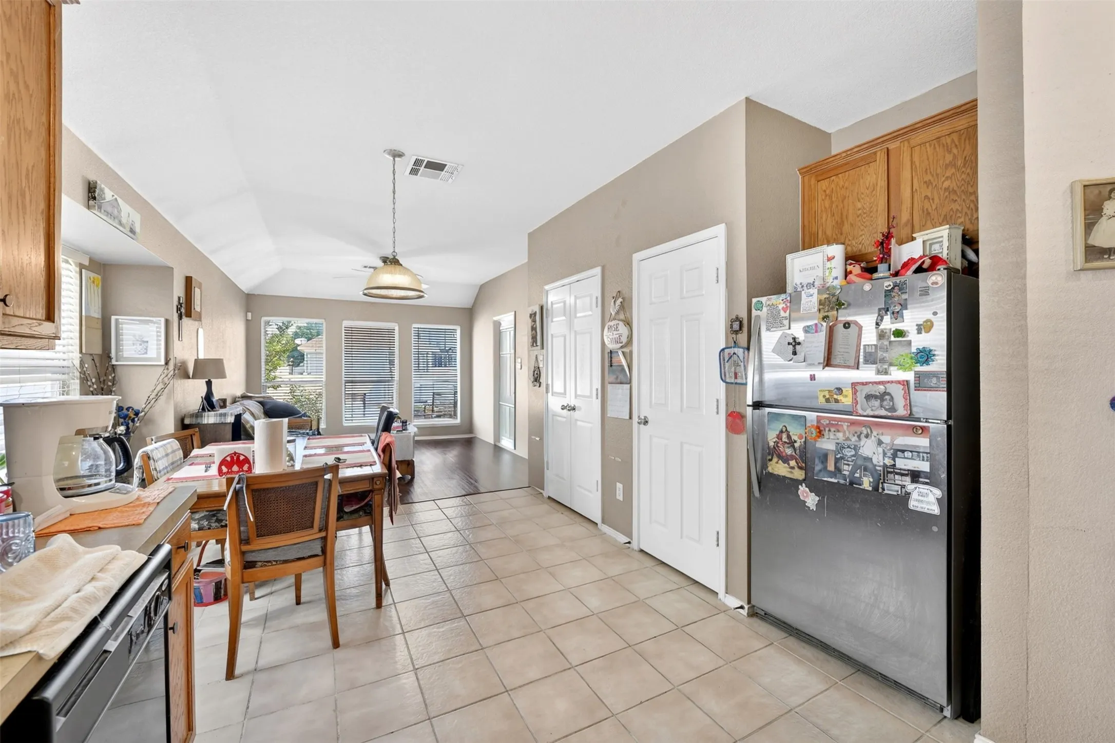 Single Family Residence For Sale in Denton County , 10337 Franklin Drive, Providence Village, Texas 76227, 3 Bedroom, 2 Bathroom, 1 Garage spaces, 1,032 Sqft, built in 2004, mls#21258773, Real Estate Agent in Providence Village, Homes For Sale in Denton county, Homes For Sale in Providence Village, Realtor in Providence Village Texas, Real Estate Brokerage Independent Realty Texas, Luminita Cordes Realtor