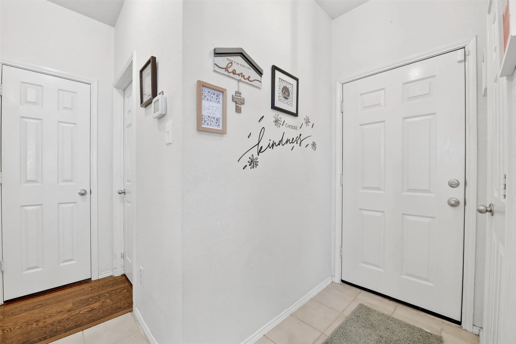 Single Family Residence For Sale in Denton County , 10337 Franklin Drive, Providence Village, Texas 76227, 3 Bedroom, 2 Bathroom, 1 Garage spaces, 1,032 Sqft, built in 2004, mls#21258773, Real Estate Agent in Providence Village, Homes For Sale in Denton county, Homes For Sale in Providence Village, Realtor in Providence Village Texas, Real Estate Brokerage Independent Realty Texas, Luminita Cordes Realtor