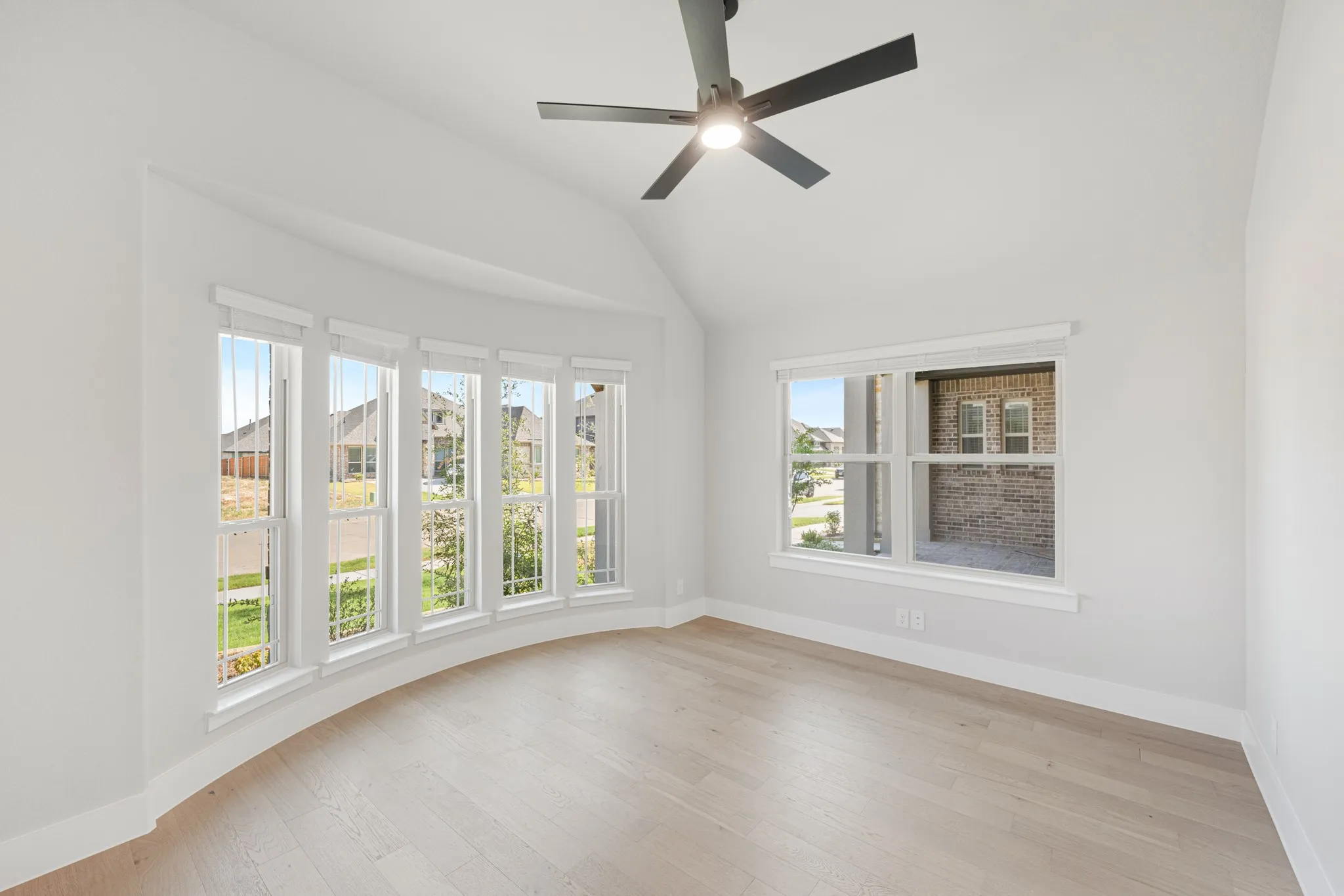 Single Family Residence For Sale in Denton County , 1011 Stonehaven Drive, Justin, Texas 76247, 4 Bedroom, 3 Bathroom, 3 Garage spaces, 2,752 Sqft, built in 2026, mls#21269547, Real Estate Agent in Justin, Homes For Sale in Denton county, Homes For Sale in Justin, Realtor in Justin Texas, Real Estate Brokerage Independent Realty Texas, Luminita Cordes Realtor
