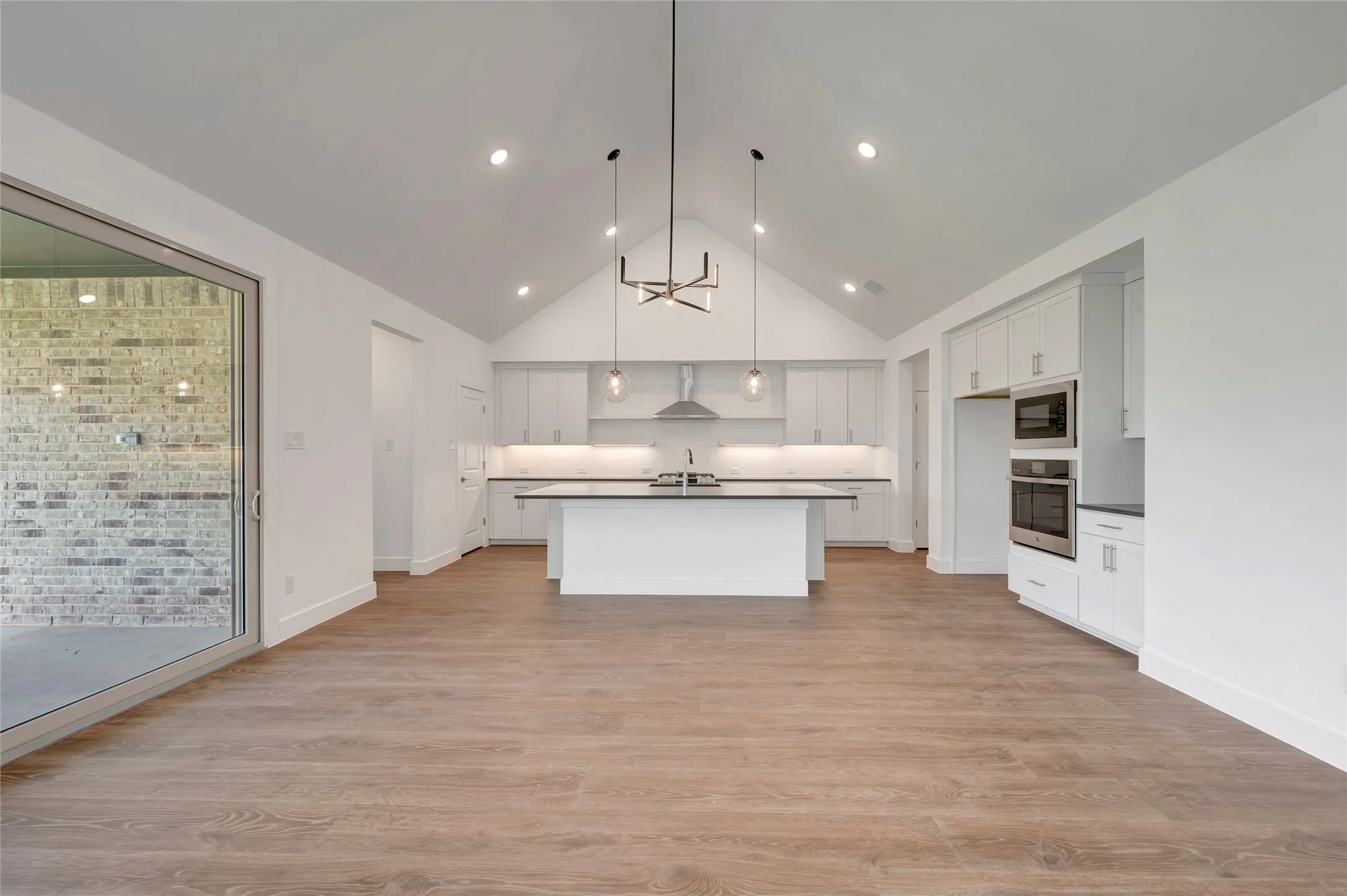 Single Family Residence For Sale in Denton County , 1011 Ashcroft Lane, Justin, Texas 76247, 5 Bedroom, 5 Bathroom, 3 Garage spaces, 3,794 Sqft, built in 2026, mls#21269654, Real Estate Agent in Justin, Homes For Sale in Denton county, Homes For Sale in Justin, Realtor in Justin Texas, Real Estate Brokerage Independent Realty Texas, Luminita Cordes Realtor