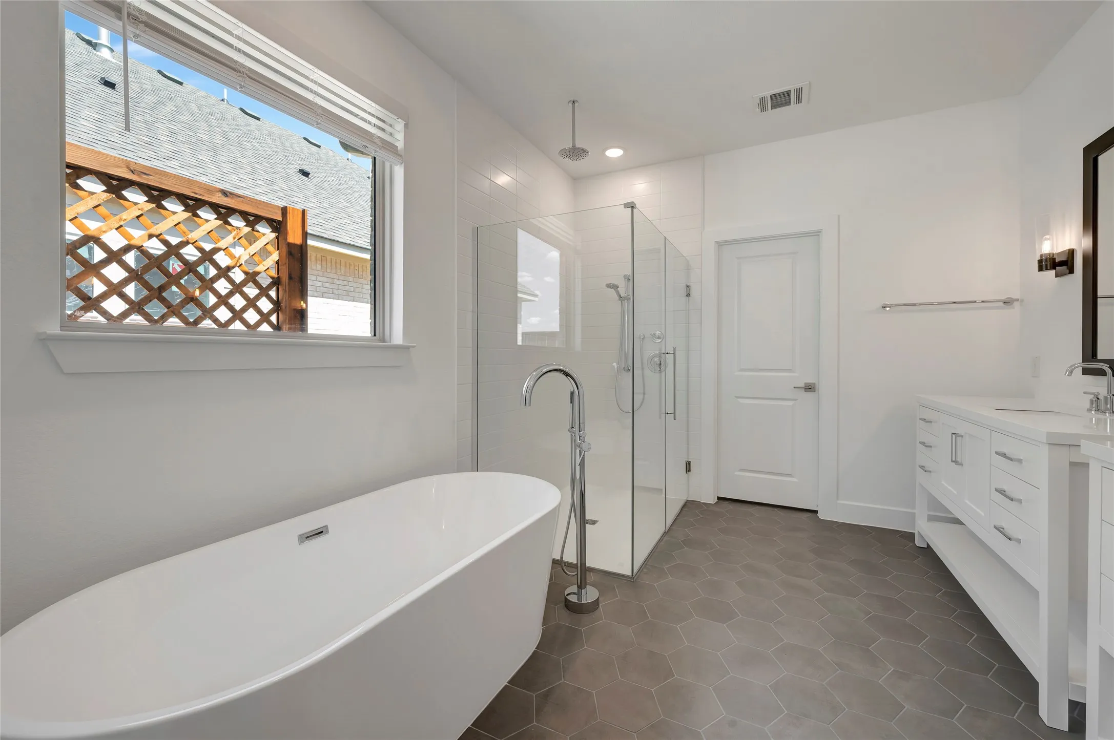 Single Family Residence For Sale in Denton County , 1011 Ashcroft Lane, Justin, Texas 76247, 5 Bedroom, 5 Bathroom, 3 Garage spaces, 3,794 Sqft, built in 2026, mls#21269654, Real Estate Agent in Justin, Homes For Sale in Denton county, Homes For Sale in Justin, Realtor in Justin Texas, Real Estate Brokerage Independent Realty Texas, Luminita Cordes Realtor