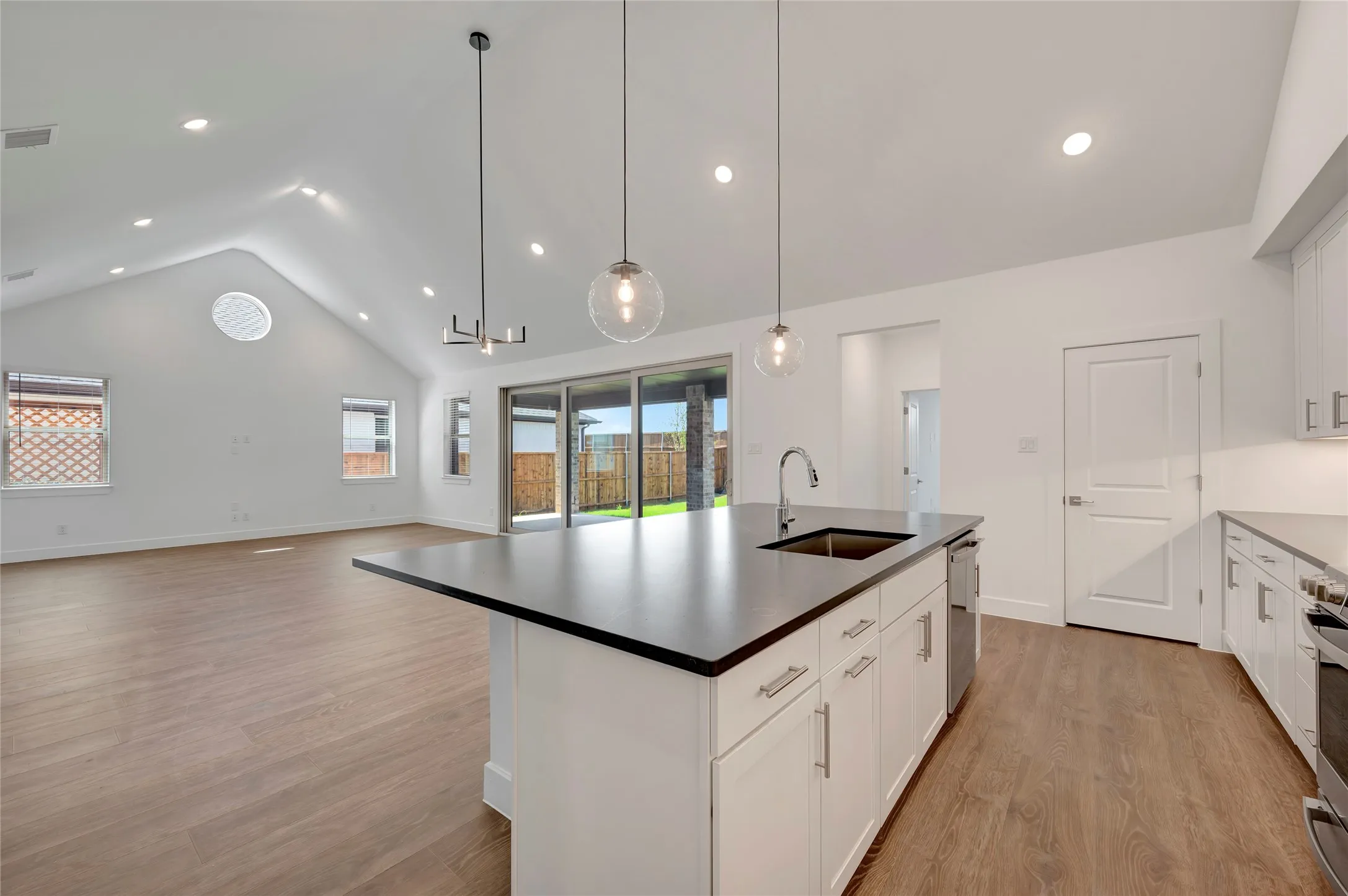 Single Family Residence For Sale in Denton County , 1011 Ashcroft Lane, Justin, Texas 76247, 5 Bedroom, 5 Bathroom, 3 Garage spaces, 3,794 Sqft, built in 2026, mls#21269654, Real Estate Agent in Justin, Homes For Sale in Denton county, Homes For Sale in Justin, Realtor in Justin Texas, Real Estate Brokerage Independent Realty Texas, Luminita Cordes Realtor