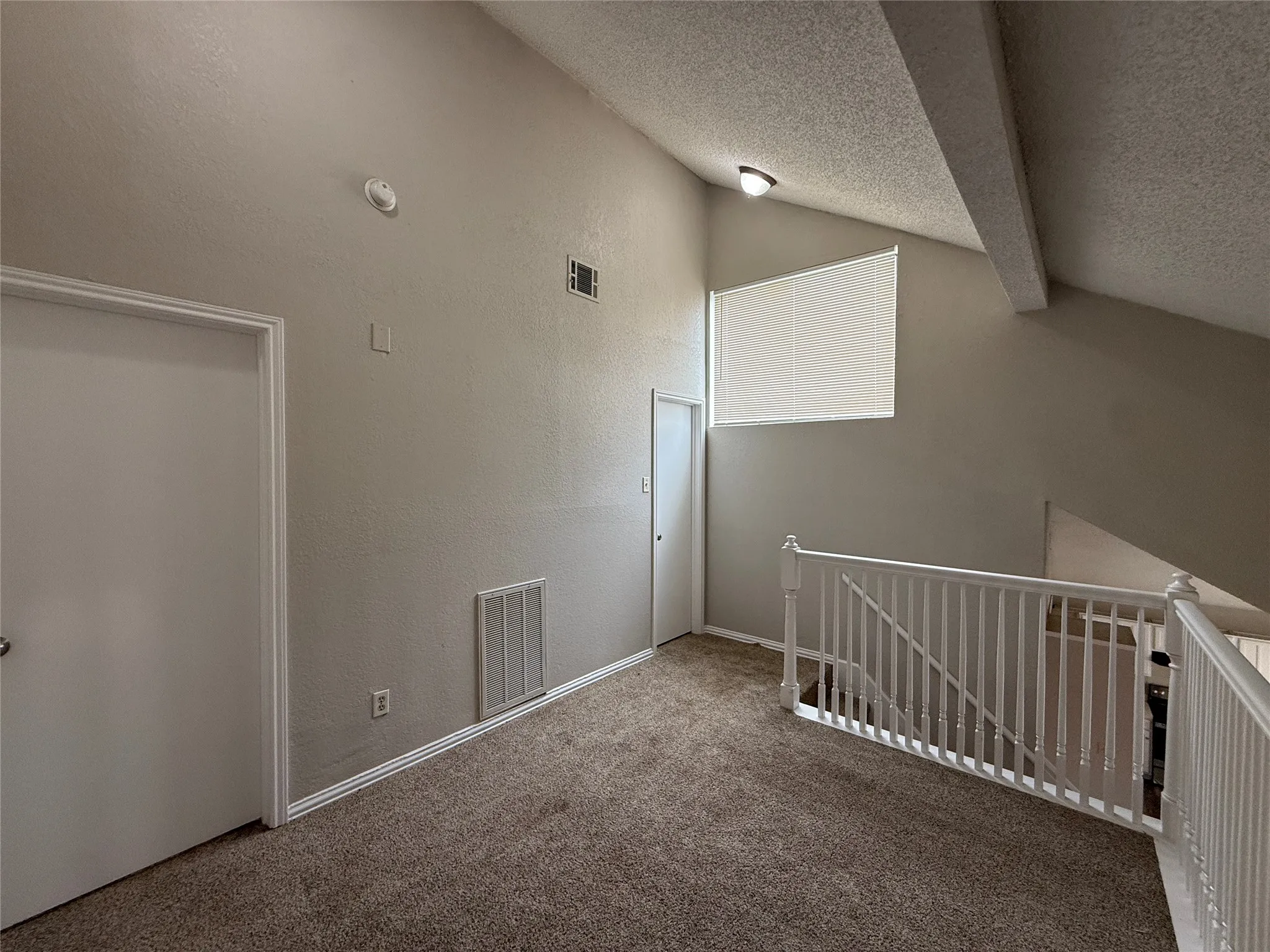 Single Family Residence For Rent in Dallas County , 1715 Highgate Place, Garland, Texas 75044, 3 Bedrooms, 2 Bathrooms, 2 Garage spaces, 1,254 Sqft, built in 1985, Price $1,995, mls#21269679, Real Estate Agent in Garland, Homes For Rent in Dallas county, Homes For Rent in Garland, Realtor in Garland Texas, Real Estate Brokerage Independent Realty Texas, Luminita Cordes Realtor