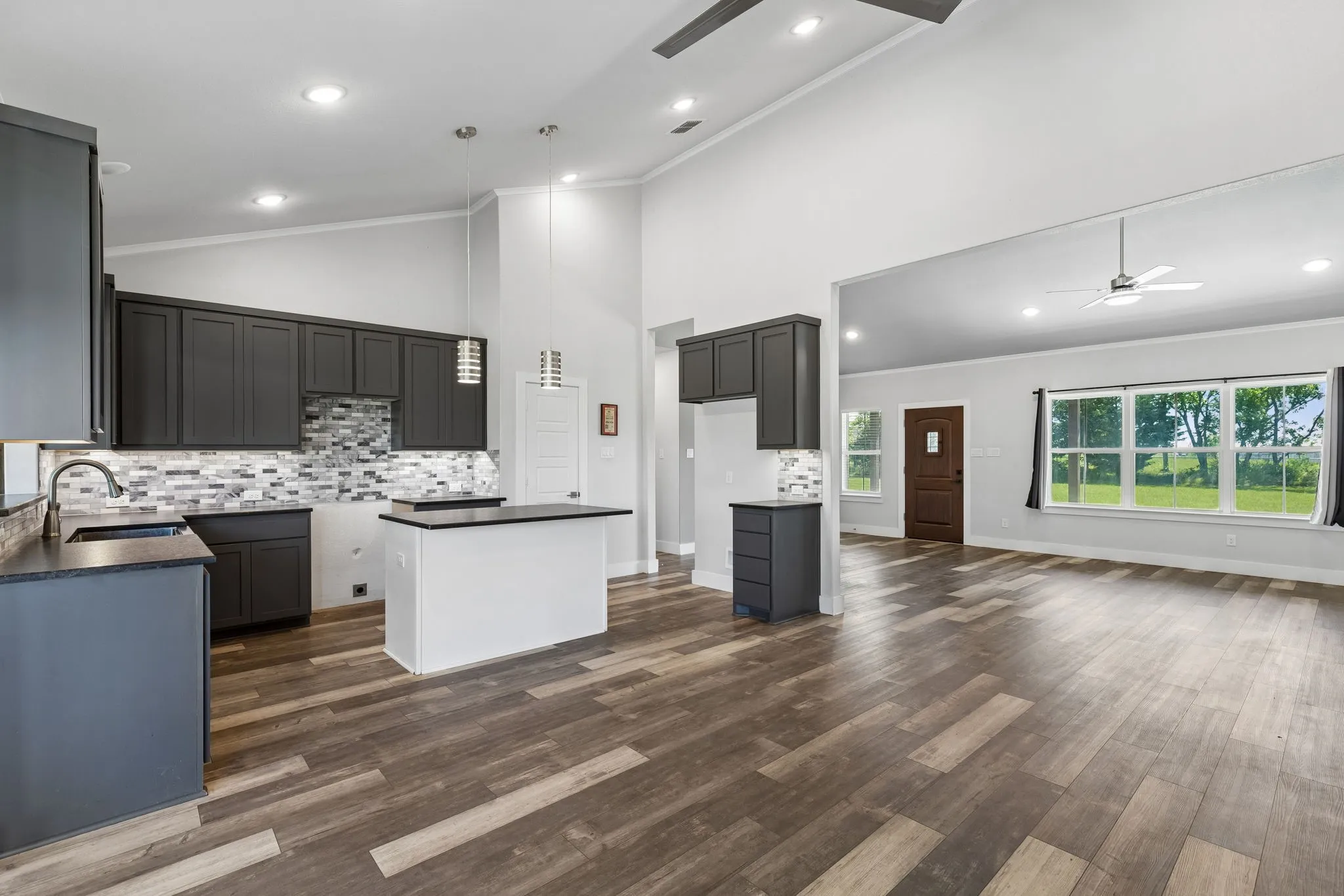 Single Family Residence For Sale in Hunt County , 2584 County Road 2134, Caddo Mills, Texas 75135, 3 Bedroom, 2 Bathroom, 2 Garage spaces, 2,282 Sqft, built in 2020, mls#21269710, Real Estate Agent in Caddo Mills, Homes For Sale in Hunt county, Homes For Sale in Caddo Mills, Realtor in Caddo Mills Texas, Real Estate Brokerage Independent Realty Texas, Luminita Cordes Realtor