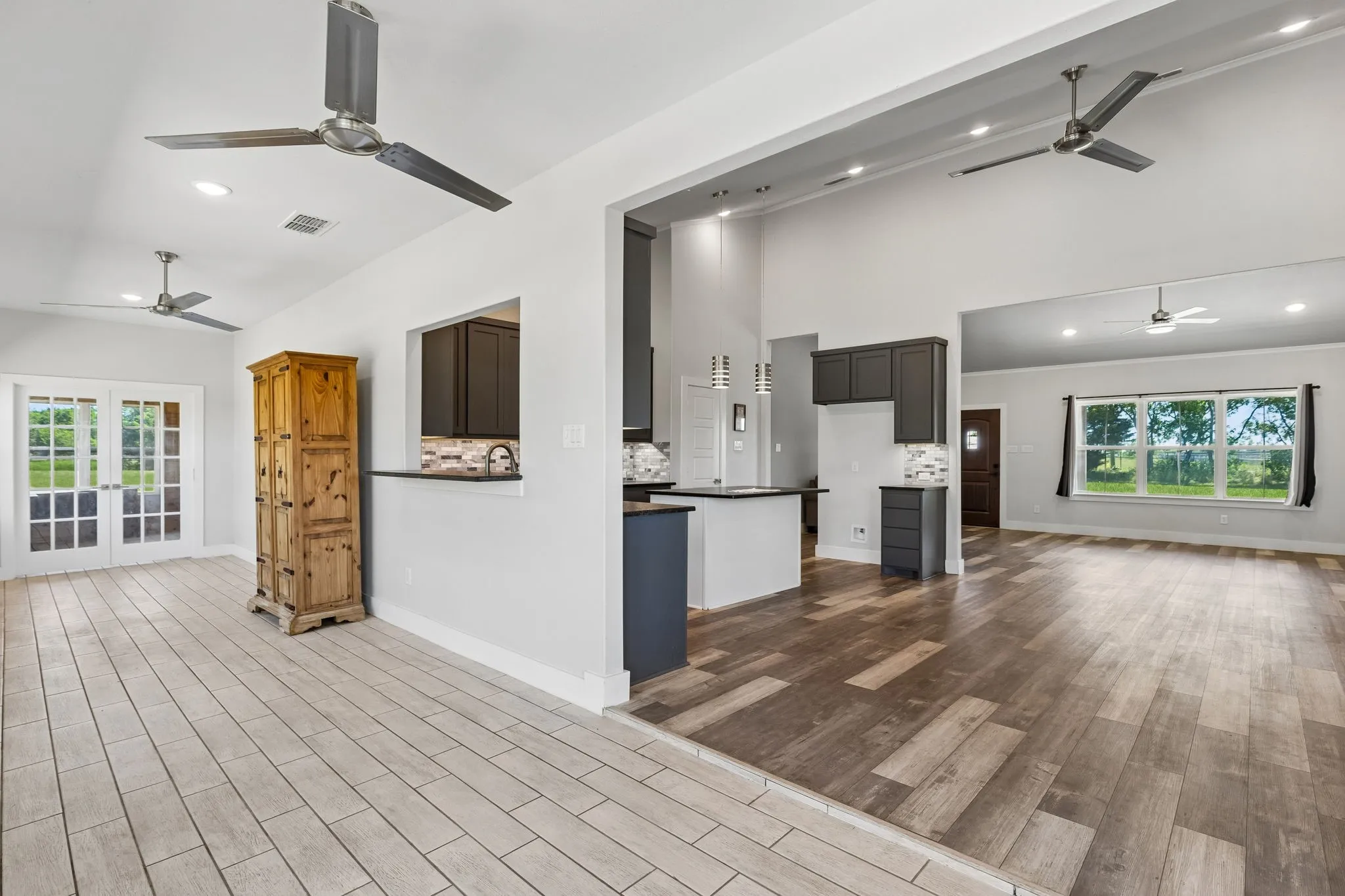 Single Family Residence For Sale in Hunt County , 2584 County Road 2134, Caddo Mills, Texas 75135, 3 Bedroom, 2 Bathroom, 2 Garage spaces, 2,282 Sqft, built in 2020, mls#21269710, Real Estate Agent in Caddo Mills, Homes For Sale in Hunt county, Homes For Sale in Caddo Mills, Realtor in Caddo Mills Texas, Real Estate Brokerage Independent Realty Texas, Luminita Cordes Realtor