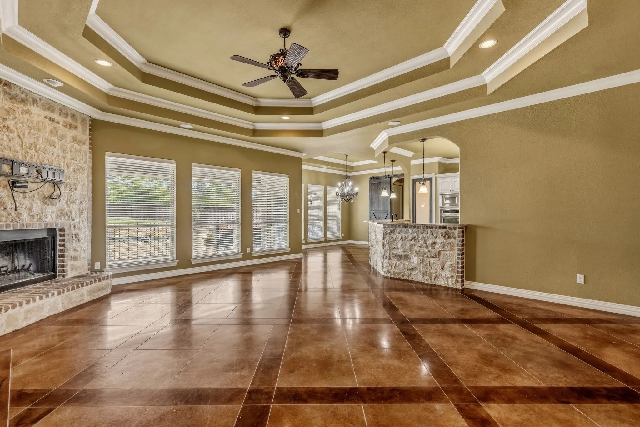 Single Family Residence For Sale in Hunt County , 3031 Hillview Drive, Royse City, Texas 75189, 4 Bedroom, 7 Bathroom, 3 Garage spaces, 3,738 Sqft, built in 2010, Price $985,000, mls#21257192, Real Estate Agent in Royse City, Homes For Sale in Hunt county, Homes For Sale in Royse City, Realtor in Royse City Texas, Real Estate Brokerage Independent Realty Texas, Luminita Cordes Realtor