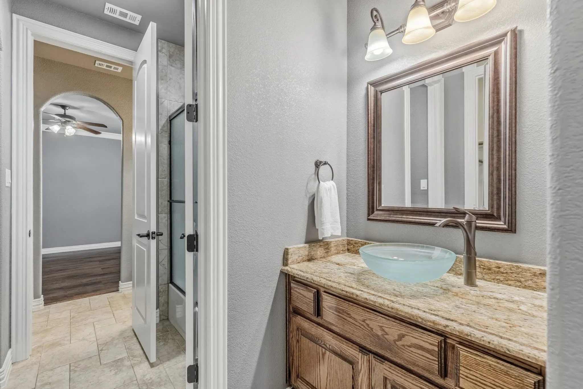 Single Family Residence For Sale in Hunt County , 3031 Hillview Drive, Royse City, Texas 75189, 4 Bedroom, 7 Bathroom, 3 Garage spaces, 3,738 Sqft, built in 2010, Price $985,000, mls#21257192, Real Estate Agent in Royse City, Homes For Sale in Hunt county, Homes For Sale in Royse City, Realtor in Royse City Texas, Real Estate Brokerage Independent Realty Texas, Luminita Cordes Realtor
