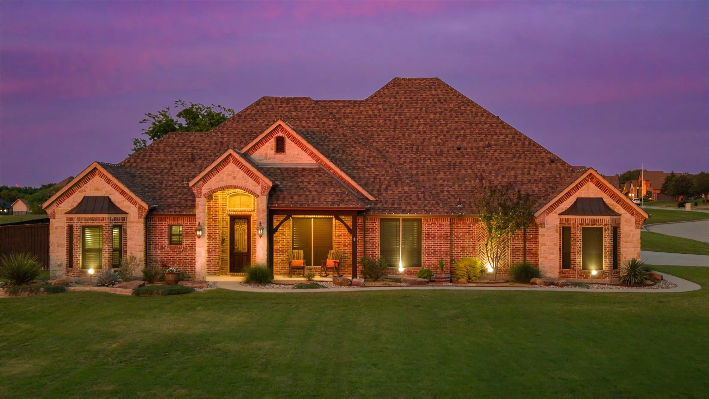 Single Family Residence For Sale in Hunt County , 3031 Hillview Drive, Royse City, Texas 75189, 4 Bedroom, 7 Bathroom, 3 Garage spaces, 3,738 Sqft, built in 2010, Price $985,000, mls#21257192, Real Estate Agent in Royse City, Homes For Sale in Hunt county, Homes For Sale in Royse City, Realtor in Royse City Texas, Real Estate Brokerage Independent Realty Texas, Luminita Cordes Realtor