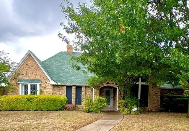 Single Family Residence For Sale in Dallas County , 627 Meadowbrooke Place, Duncanville, Texas 75137, 3 Bedroom, 2 Bathroom, 2 Garage spaces, 2,373 Sqft, built in 1984, mls#21223930, Real Estate Agent in Duncanville, Homes For Sale in Dallas county, Homes For Sale in Duncanville, Realtor in Duncanville Texas, Real Estate Brokerage Independent Realty Texas, Luminita Cordes Realtor