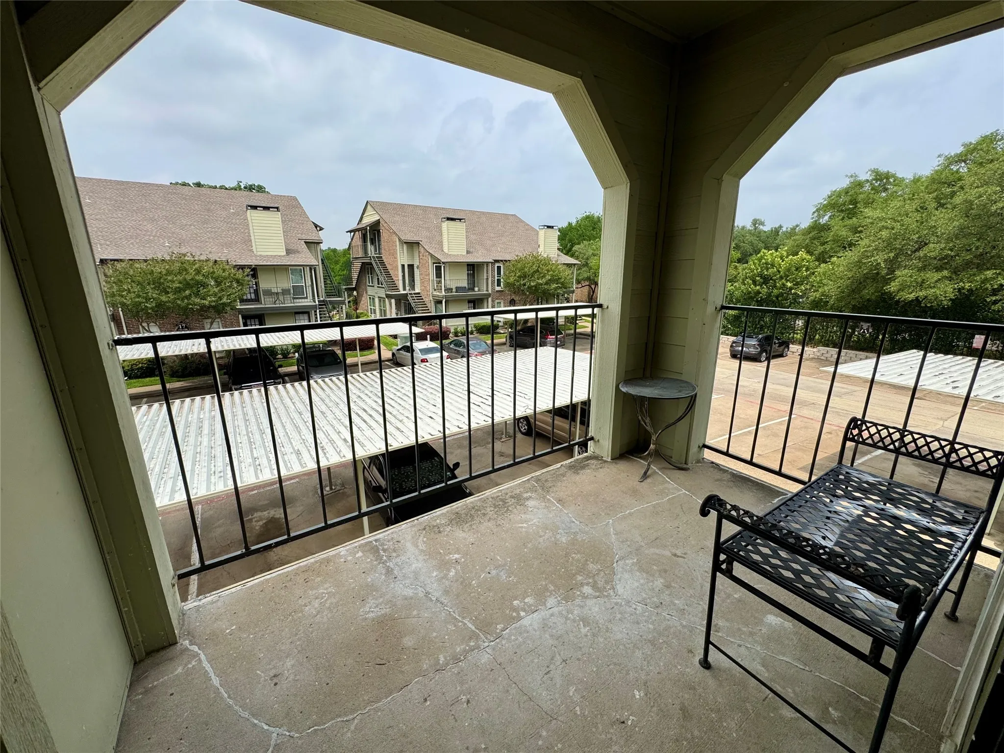 Condominium For Sale in Dallas County , 5981 Arapaho Road 304, Dallas, Texas 75248, 2 Bedroom, 2 Bathroom, Garage spaces, 995 Sqft, built in 1980, mls#21269749, Real Estate Agent in Dallas, Homes For Sale in Dallas county, Homes For Sale in Dallas, Realtor in Dallas Texas, Real Estate Brokerage Independent Realty Texas, Luminita Cordes Realtor