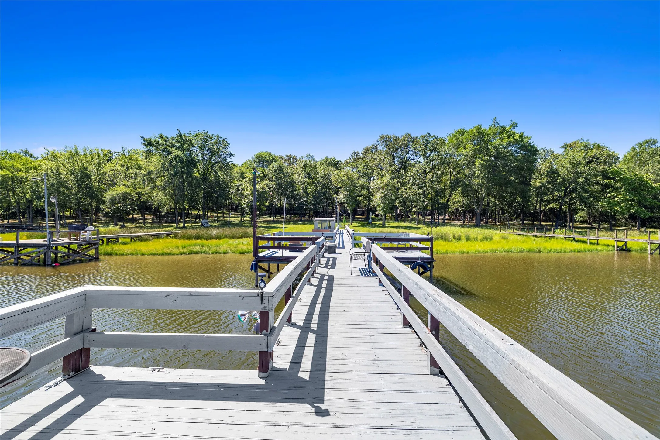 Single Family Residence For Sale in Wood County , Lot 129 Private Road 5813 Road 5813, Yantis, Texas 75765, 1 Bedroom, 2 Bathroom, Garage spaces, 800 Sqft, built in 2023, mls#21269475, Real Estate Agent in Yantis, Homes For Sale in Wood county, Homes For Sale in Yantis, Realtor in Yantis Texas, Real Estate Brokerage Independent Realty Texas, Luminita Cordes Realtor