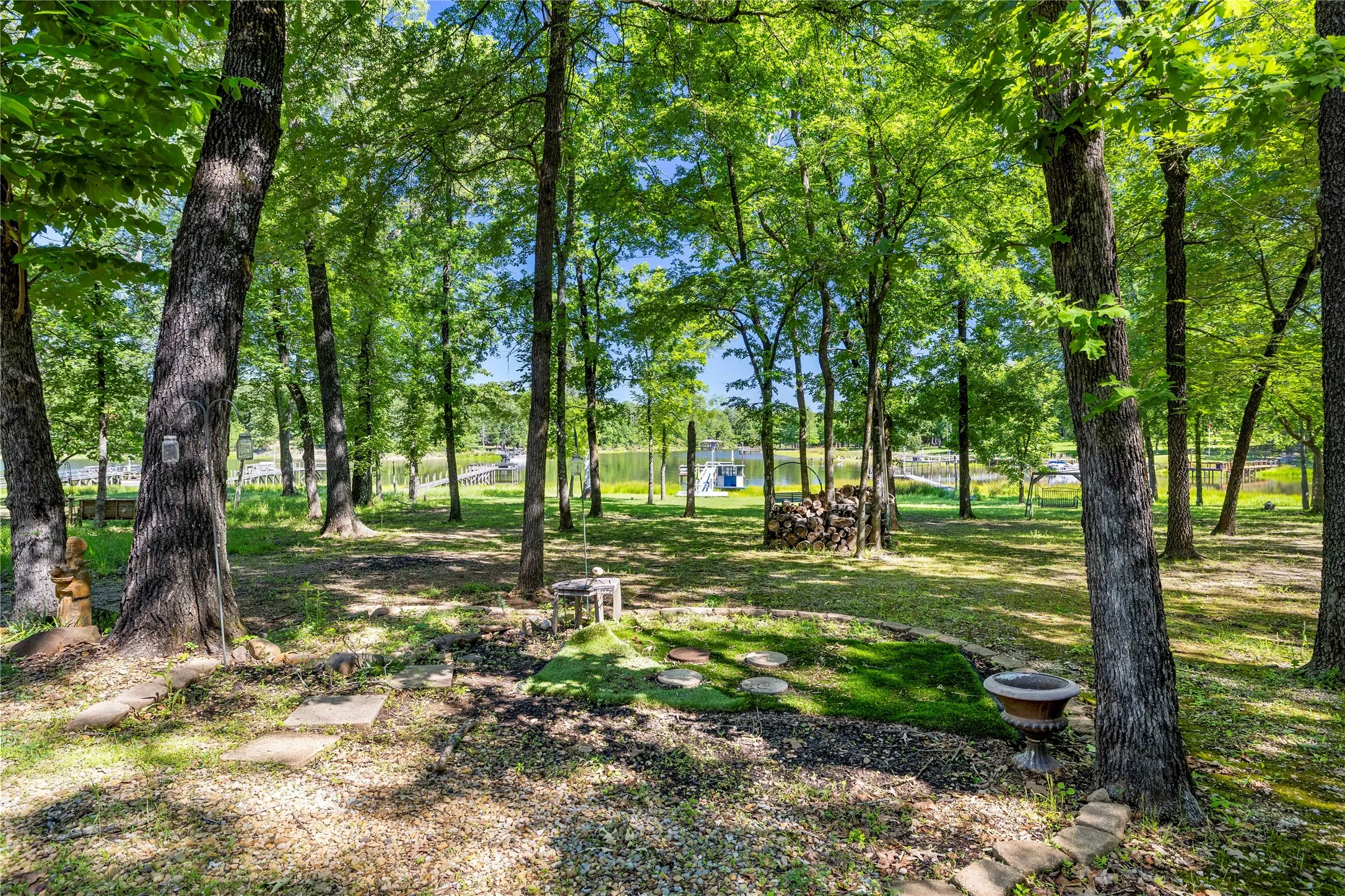 Single Family Residence For Sale in Wood County , Lot 129 Private Road 5813 Road 5813, Yantis, Texas 75765, 1 Bedroom, 2 Bathroom, Garage spaces, 800 Sqft, built in 2023, mls#21269475, Real Estate Agent in Yantis, Homes For Sale in Wood county, Homes For Sale in Yantis, Realtor in Yantis Texas, Real Estate Brokerage Independent Realty Texas, Luminita Cordes Realtor