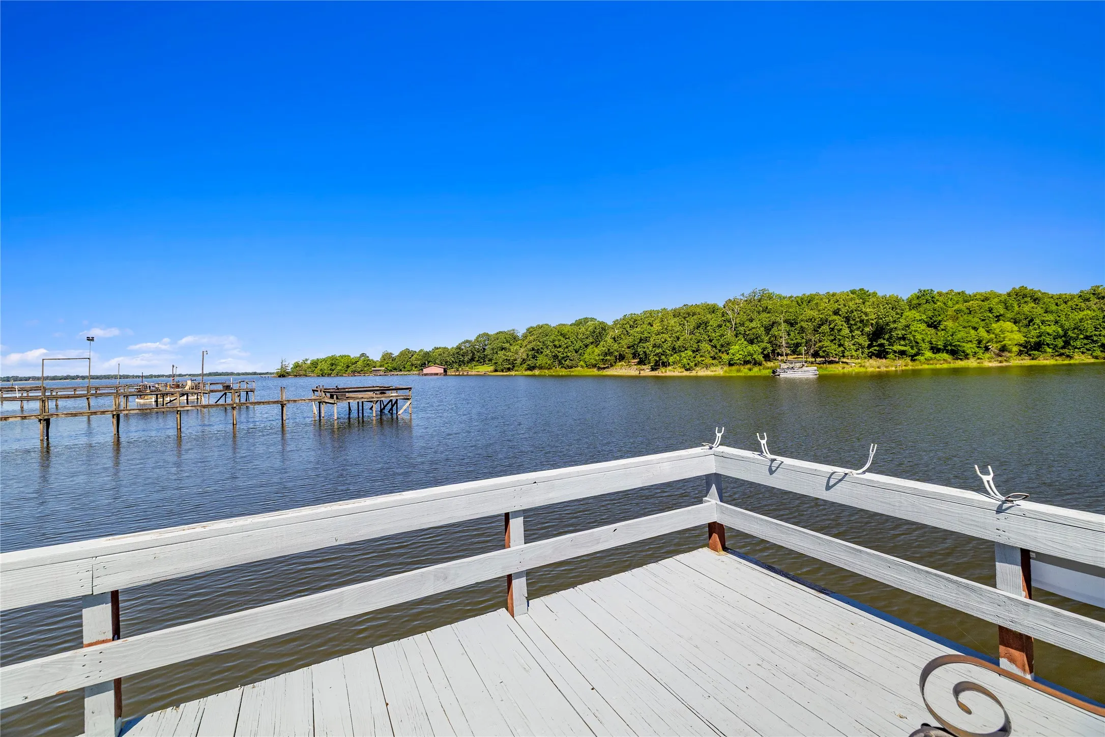 Single Family Residence For Sale in Wood County , Lot 129 Private Road 5813 Road 5813, Yantis, Texas 75765, 1 Bedroom, 2 Bathroom, Garage spaces, 800 Sqft, built in 2023, mls#21269475, Real Estate Agent in Yantis, Homes For Sale in Wood county, Homes For Sale in Yantis, Realtor in Yantis Texas, Real Estate Brokerage Independent Realty Texas, Luminita Cordes Realtor