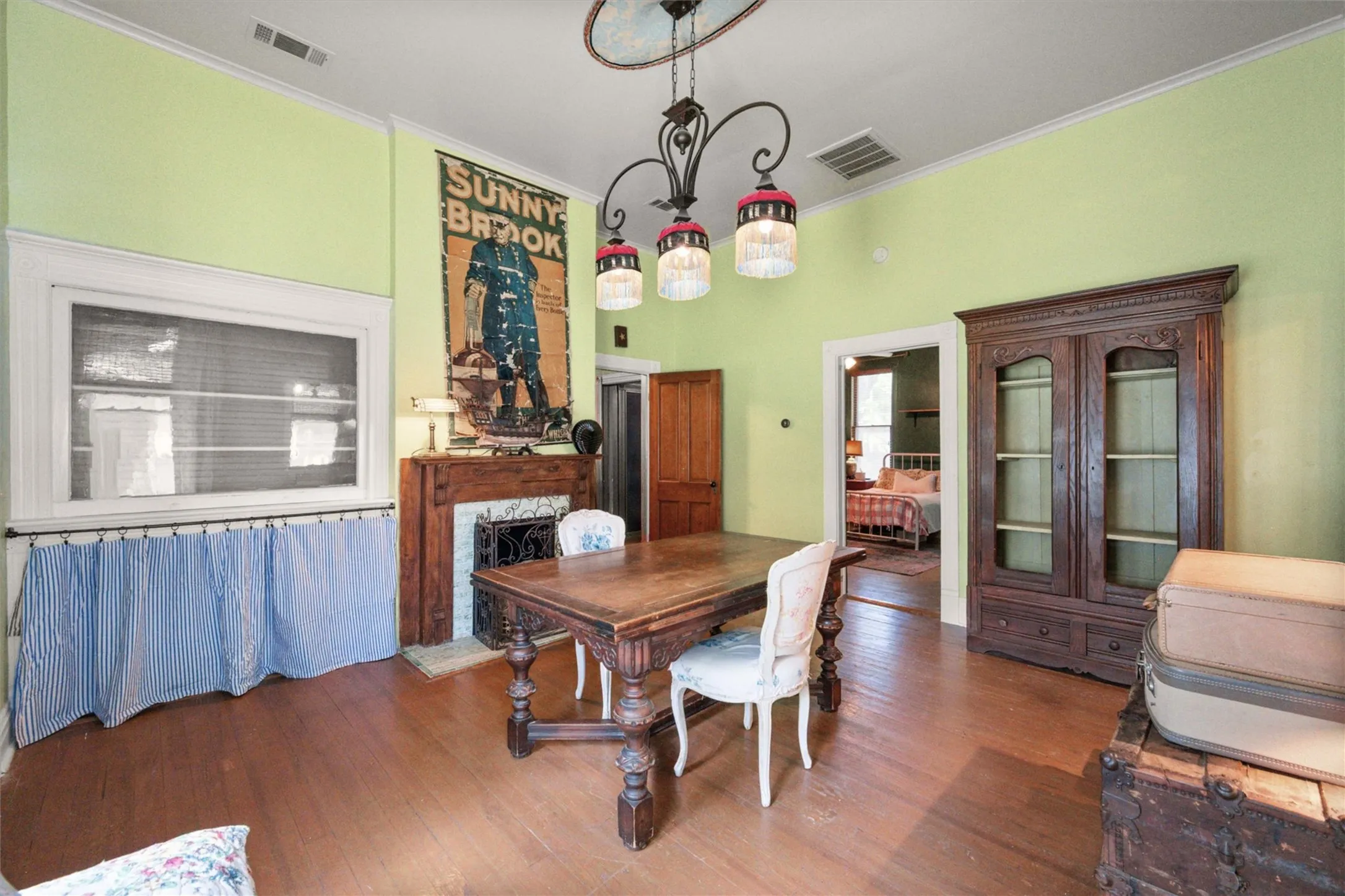 Single Family Residence For Sale in Navarro County , 1302 W 5th Avenue, Corsicana, Texas 75110, 3 Bedrooms, 2 Bathrooms, Garage spaces, 1,952 Sqft, built in 1898, Price $235,000, mls#21269758, Real Estate Agent in Corsicana, Homes For Sale in Navarro county, Homes For Sale in Corsicana, Realtor in Corsicana Texas, Real Estate Brokerage Independent Realty Texas, Luminita Cordes Realtor