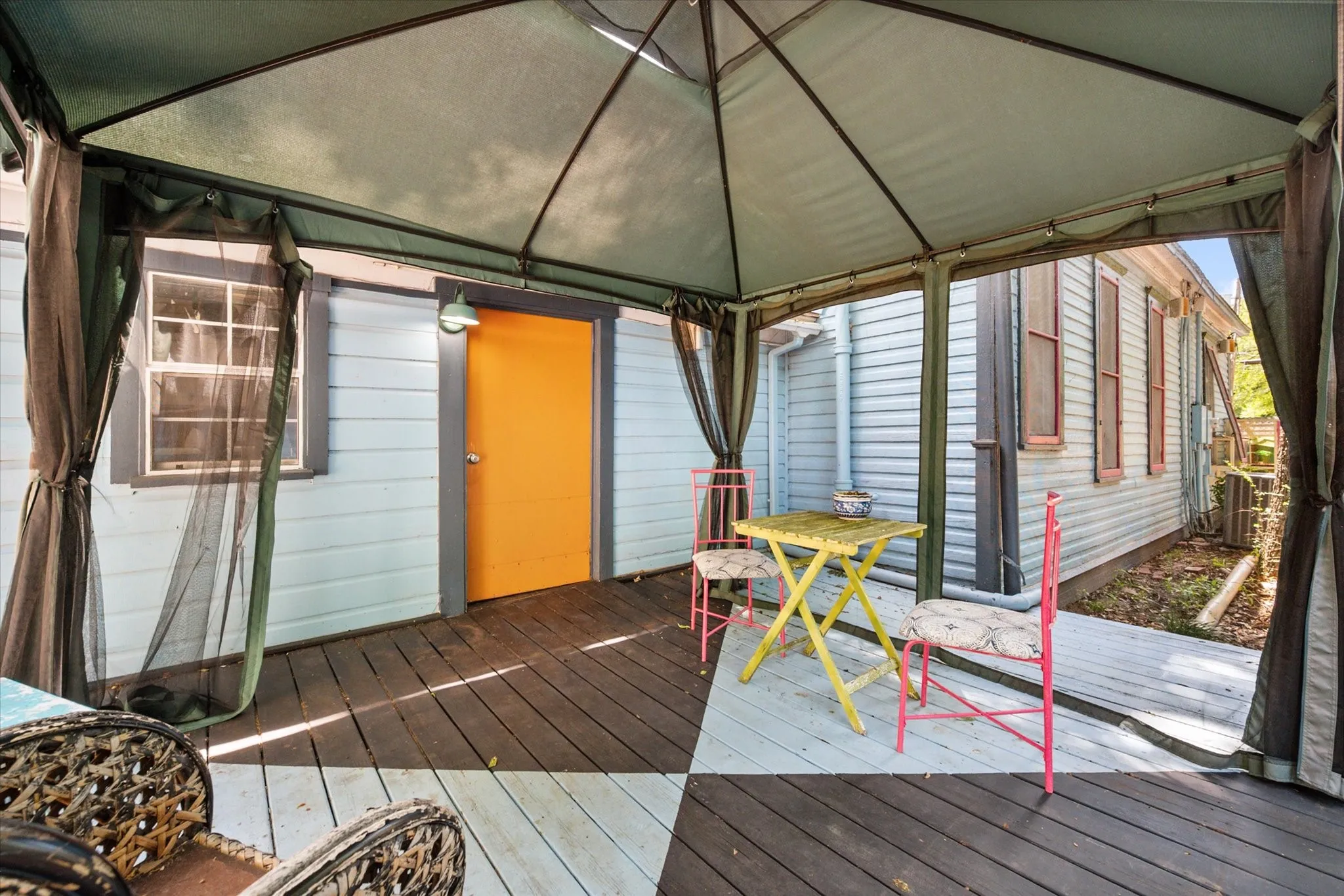 Single Family Residence For Sale in Navarro County , 1302 W 5th Avenue, Corsicana, Texas 75110, 3 Bedrooms, 2 Bathrooms, Garage spaces, 1,952 Sqft, built in 1898, Price $235,000, mls#21269758, Real Estate Agent in Corsicana, Homes For Sale in Navarro county, Homes For Sale in Corsicana, Realtor in Corsicana Texas, Real Estate Brokerage Independent Realty Texas, Luminita Cordes Realtor