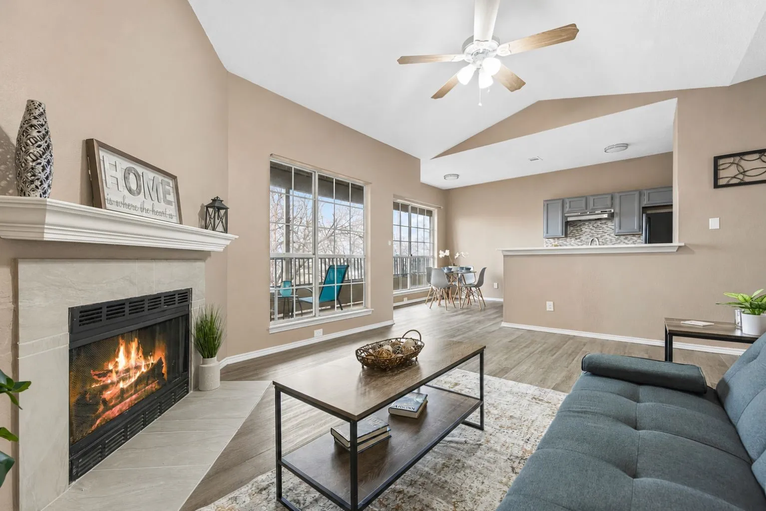 Condominium For Sale in Dallas County , 4113 Esters Road 609, Irving, Texas 75038, 1 Bedroom, 1 Bathroom, Garage spaces, 678 Sqft, built in 1984, mls#21269073, Real Estate Agent in Irving, Homes For Sale in Dallas county, Homes For Sale in Irving, Realtor in Irving Texas, Real Estate Brokerage Independent Realty Texas, Luminita Cordes Realtor