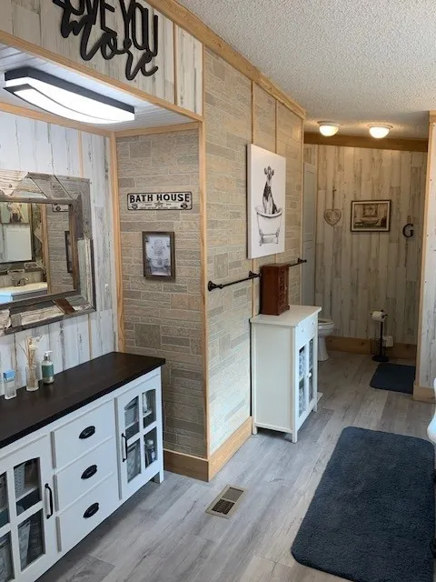 Mobile Home For Sale in Comanche County , 1521 FM 590, Comanche, Texas 76442, 3 Bedroom, 2 Bathroom, Garage spaces, 1,911 Sqft, built in 1995, mls#21269480, Real Estate Agent in Comanche, Homes For Sale in Comanche county, Homes For Sale in Comanche, Realtor in Comanche Texas, Real Estate Brokerage Independent Realty Texas, Luminita Cordes Realtor