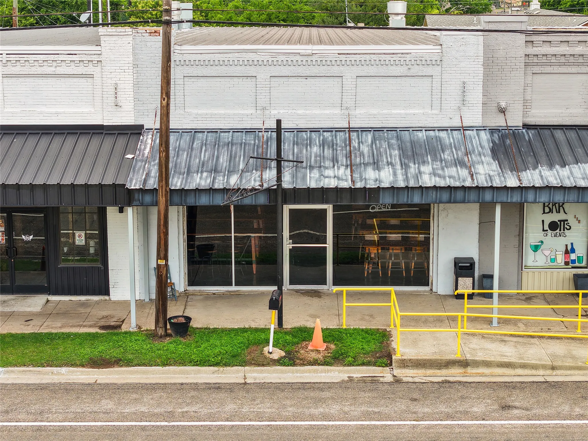Business For Sale in Falls County , 112 Gassaway Avenue, Lott, Texas 76656, 0, 0, Garage spaces, 0 Sqft, built in 0, Price $169,500, mls#21268322, Real Estate Agent in Lott, Homes For Sale in Falls county, Homes For Sale in Lott, Realtor in Lott Texas, Real Estate Brokerage Independent Realty Texas, Luminita Cordes Realtor