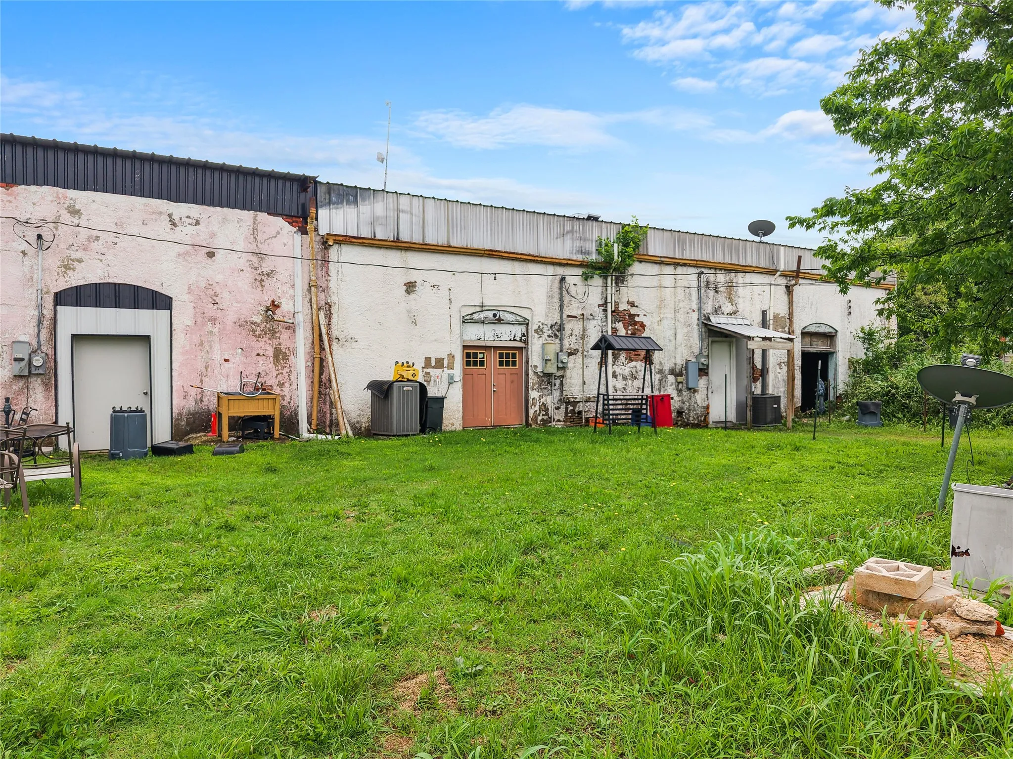 Business For Sale in Falls County , 112 Gassaway Avenue, Lott, Texas 76656, 0, 0, Garage spaces, 0 Sqft, built in 0, Price $169,500, mls#21268322, Real Estate Agent in Lott, Homes For Sale in Falls county, Homes For Sale in Lott, Realtor in Lott Texas, Real Estate Brokerage Independent Realty Texas, Luminita Cordes Realtor