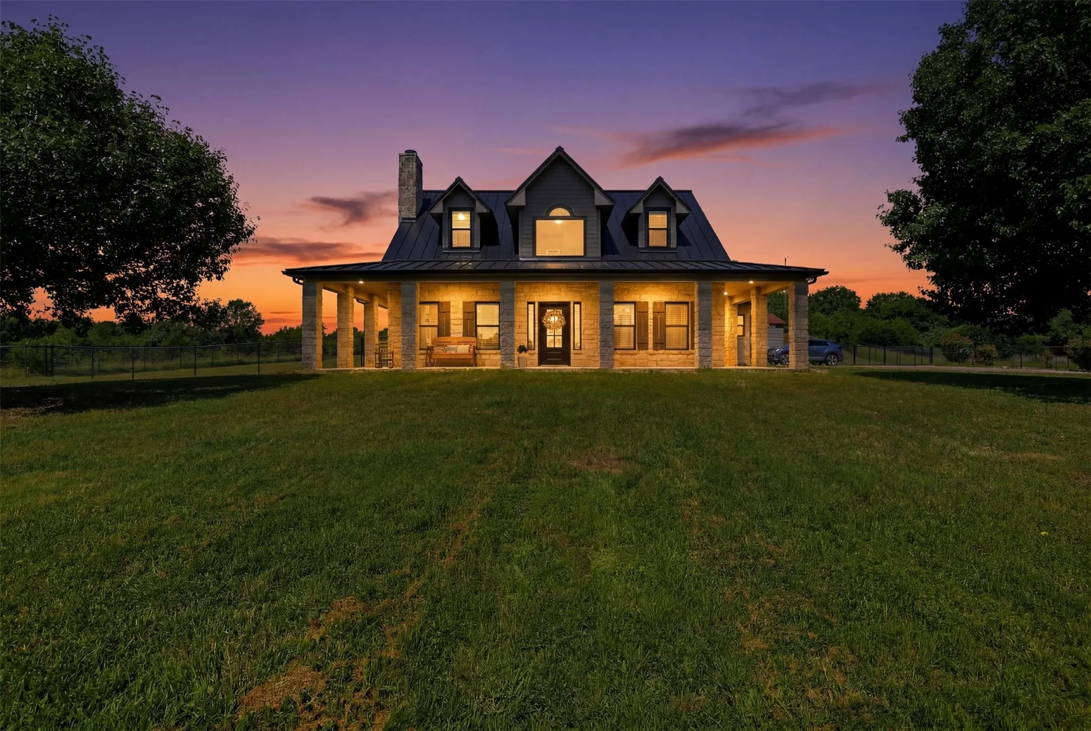 Single Family Residence For Sale in Parker County , 150 Summer Stone Court, Weatherford, Texas 76087, 4 Bedroom, 3 Bathroom, 2 Garage spaces, 2,445 Sqft, built in 2001, mls#21269659, Real Estate Agent in Weatherford, Homes For Sale in Parker county, Homes For Sale in Weatherford, Realtor in Weatherford Texas, Real Estate Brokerage Independent Realty Texas, Luminita Cordes Realtor