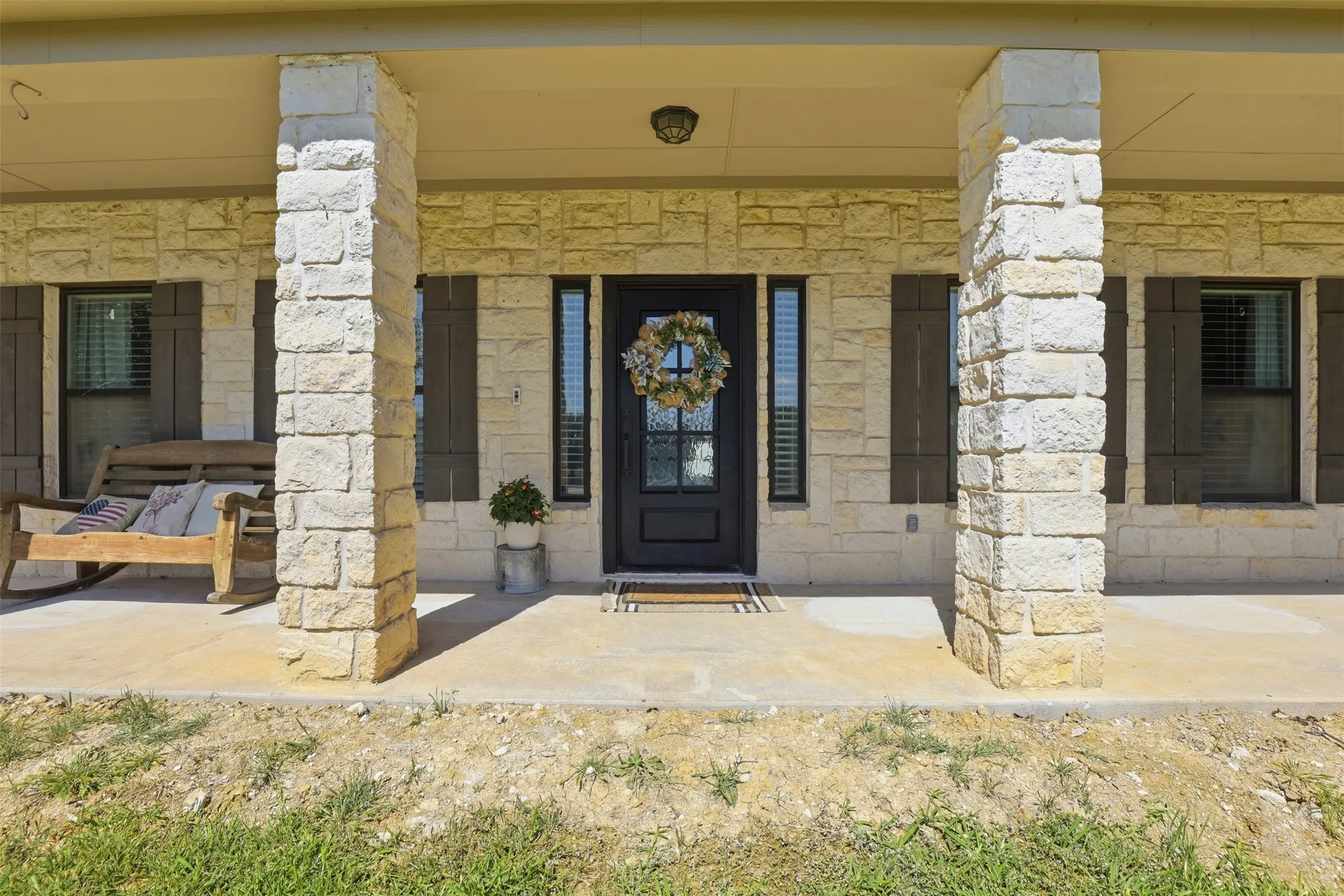 Single Family Residence For Sale in Parker County , 150 Summer Stone Court, Weatherford, Texas 76087, 4 Bedroom, 3 Bathroom, 2 Garage spaces, 2,445 Sqft, built in 2001, mls#21269659, Real Estate Agent in Weatherford, Homes For Sale in Parker county, Homes For Sale in Weatherford, Realtor in Weatherford Texas, Real Estate Brokerage Independent Realty Texas, Luminita Cordes Realtor