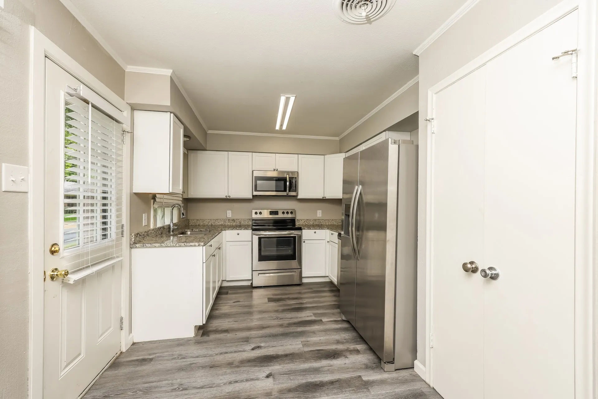 Single Family Residence For Sale in Dallas County , 2346 Rexlawn Drive, Dallas, Texas 75227, 3 Bedroom, 1 Bathroom, Garage spaces, 1,554 Sqft, built in 1954, mls#21268868, Real Estate Agent in Dallas, Homes For Sale in Dallas county, Homes For Sale in Dallas, Realtor in Dallas Texas, Real Estate Brokerage Independent Realty Texas, Luminita Cordes Realtor