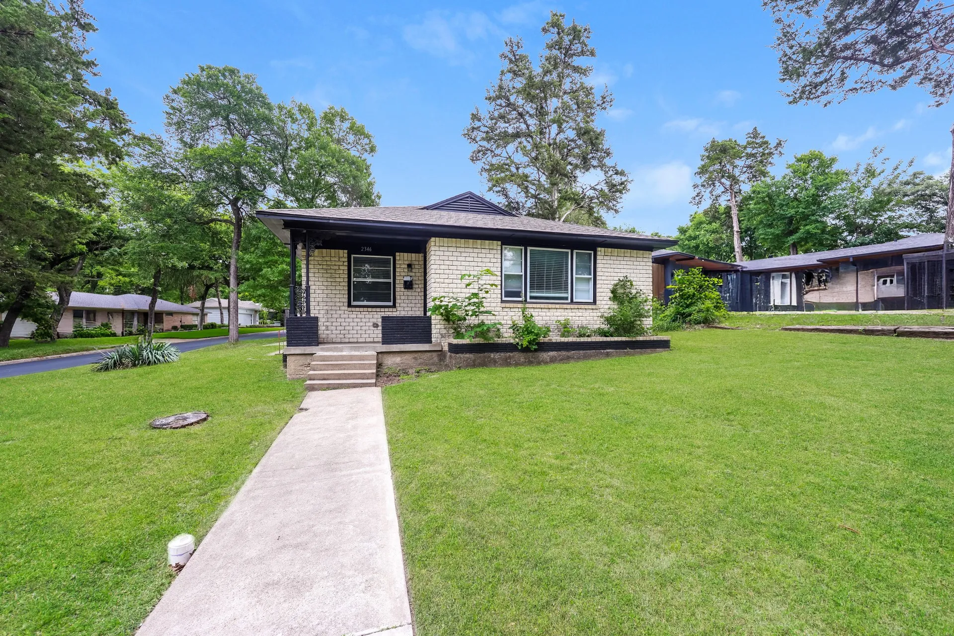 Single Family Residence For Sale in Dallas County , 2346 Rexlawn Drive, Dallas, Texas 75227, 3 Bedroom, 1 Bathroom, Garage spaces, 1,554 Sqft, built in 1954, mls#21268868, Real Estate Agent in Dallas, Homes For Sale in Dallas county, Homes For Sale in Dallas, Realtor in Dallas Texas, Real Estate Brokerage Independent Realty Texas, Luminita Cordes Realtor
